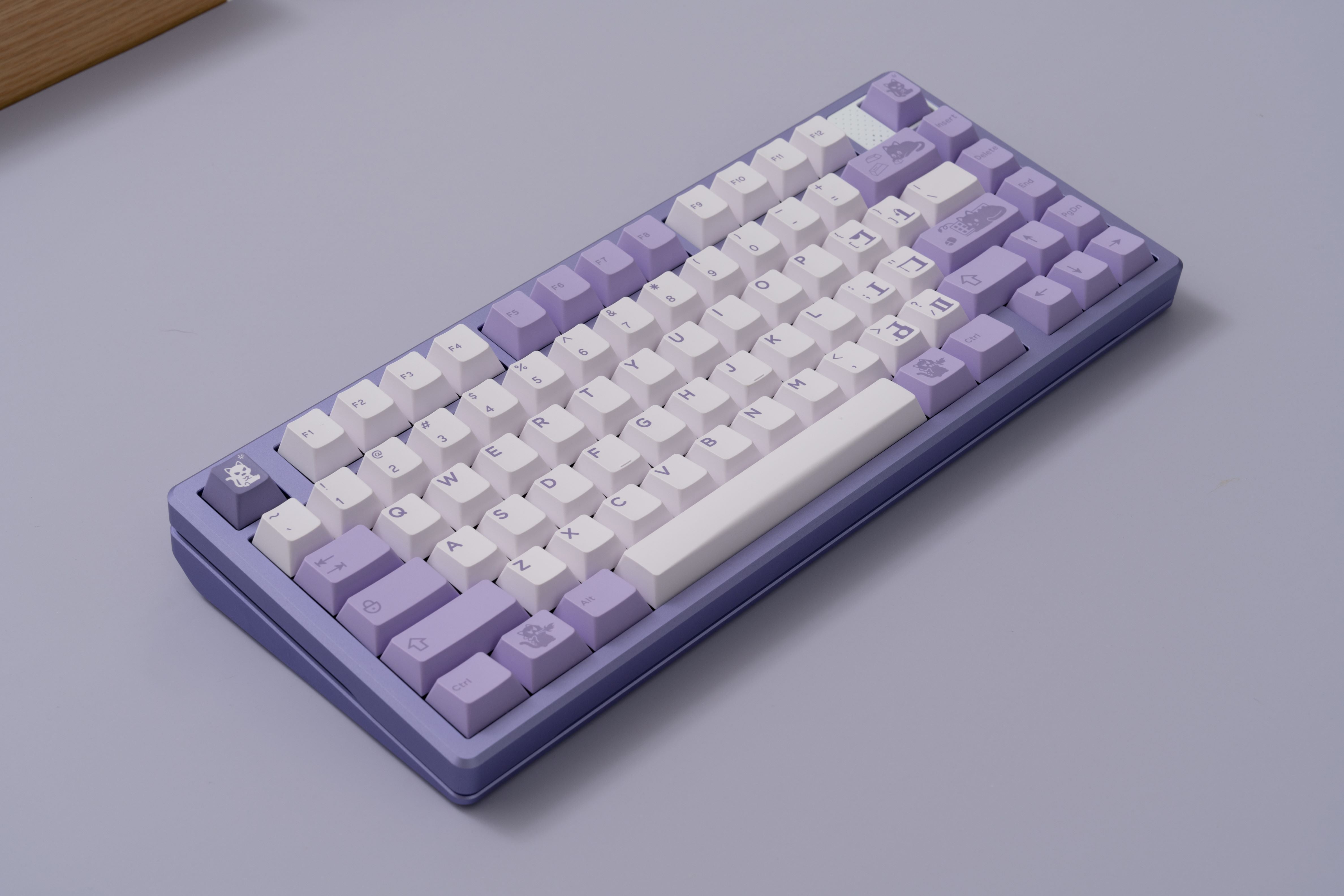 (Group Buy) Zero-G Studio x DMK PBT "Arrogant Cat" Keycaps