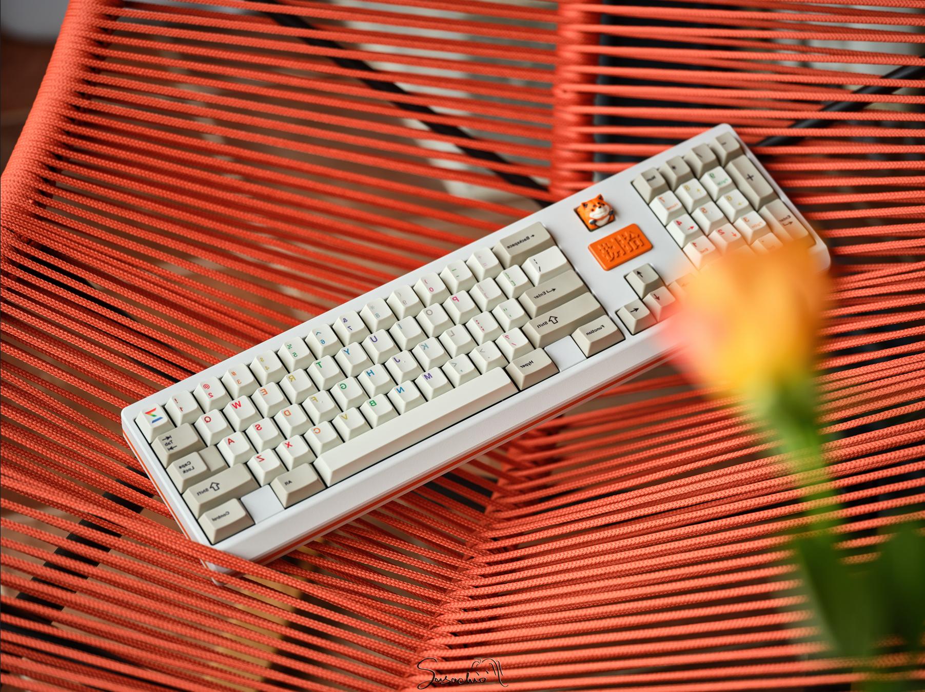 (In Stock) Zero-G Studio x Hammer PBT "Mirror Image" Keycaps
