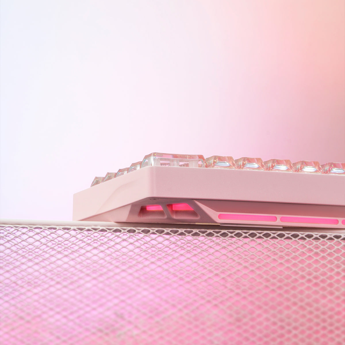 (Coming Soon) SF60 Diamond Edition HE Gaming Keyboard