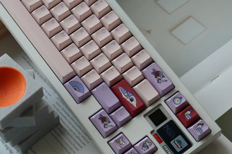 (In Stock) MW Wonderland Keycaps
