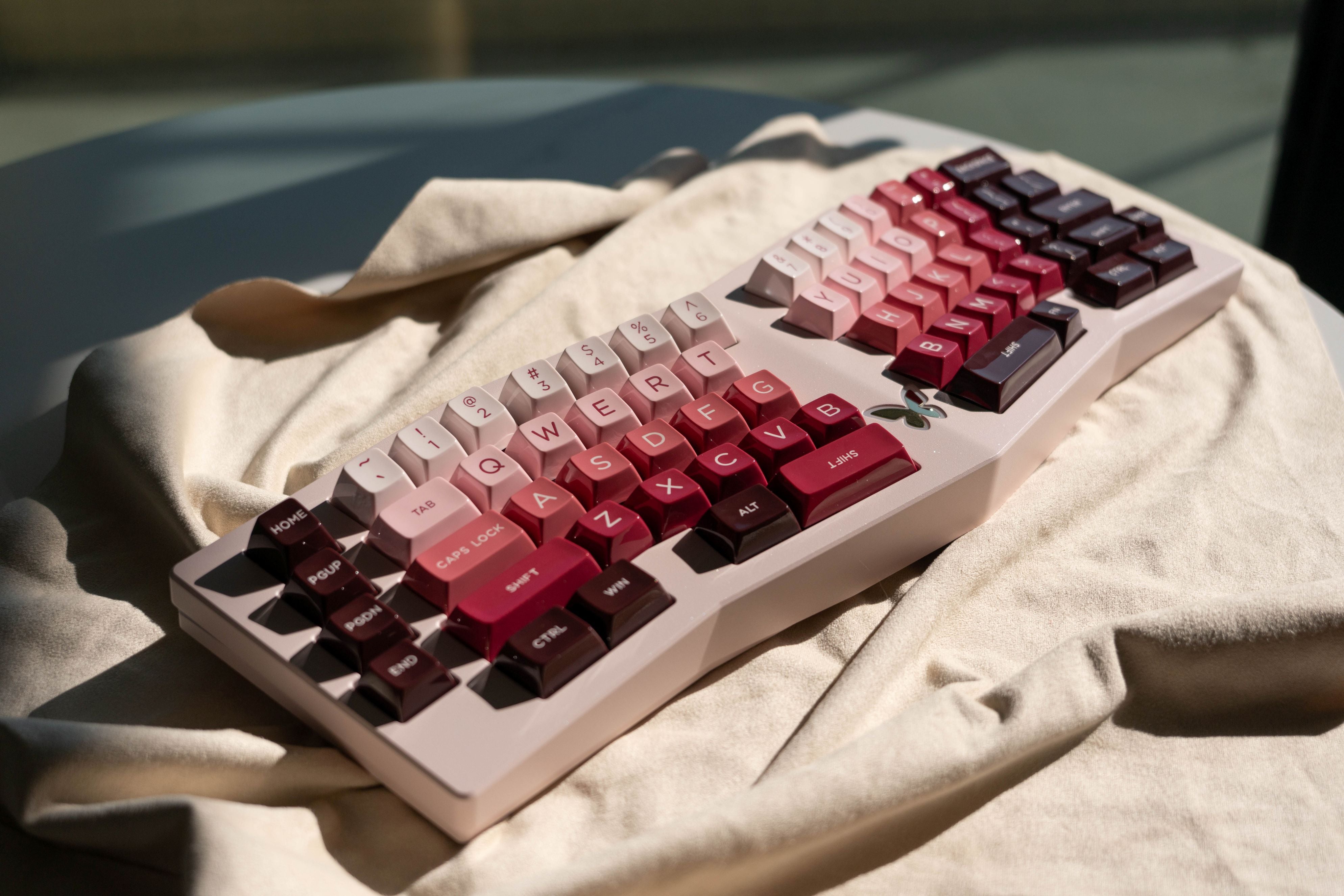 (In Stock) Vany Alice x Whatever Studio Keyboard Kit