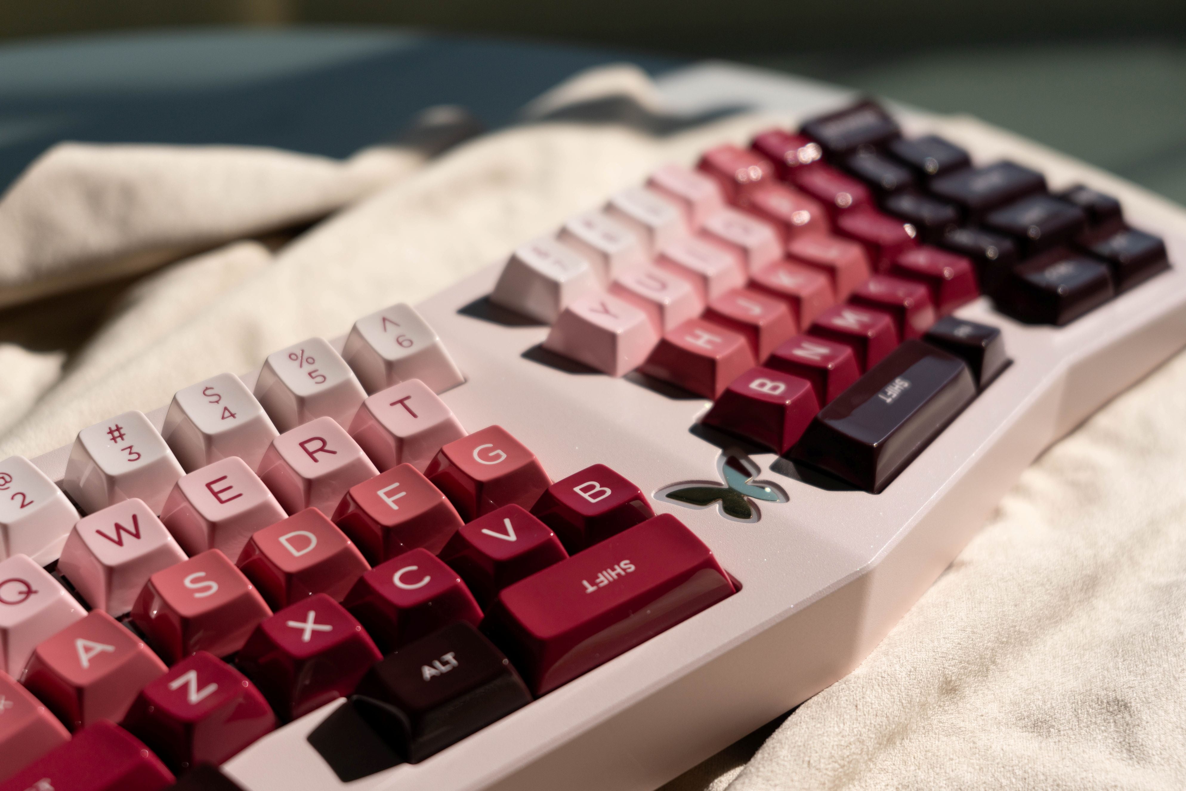 (In Stock) Vany Alice x Whatever Studio Keyboard Kit