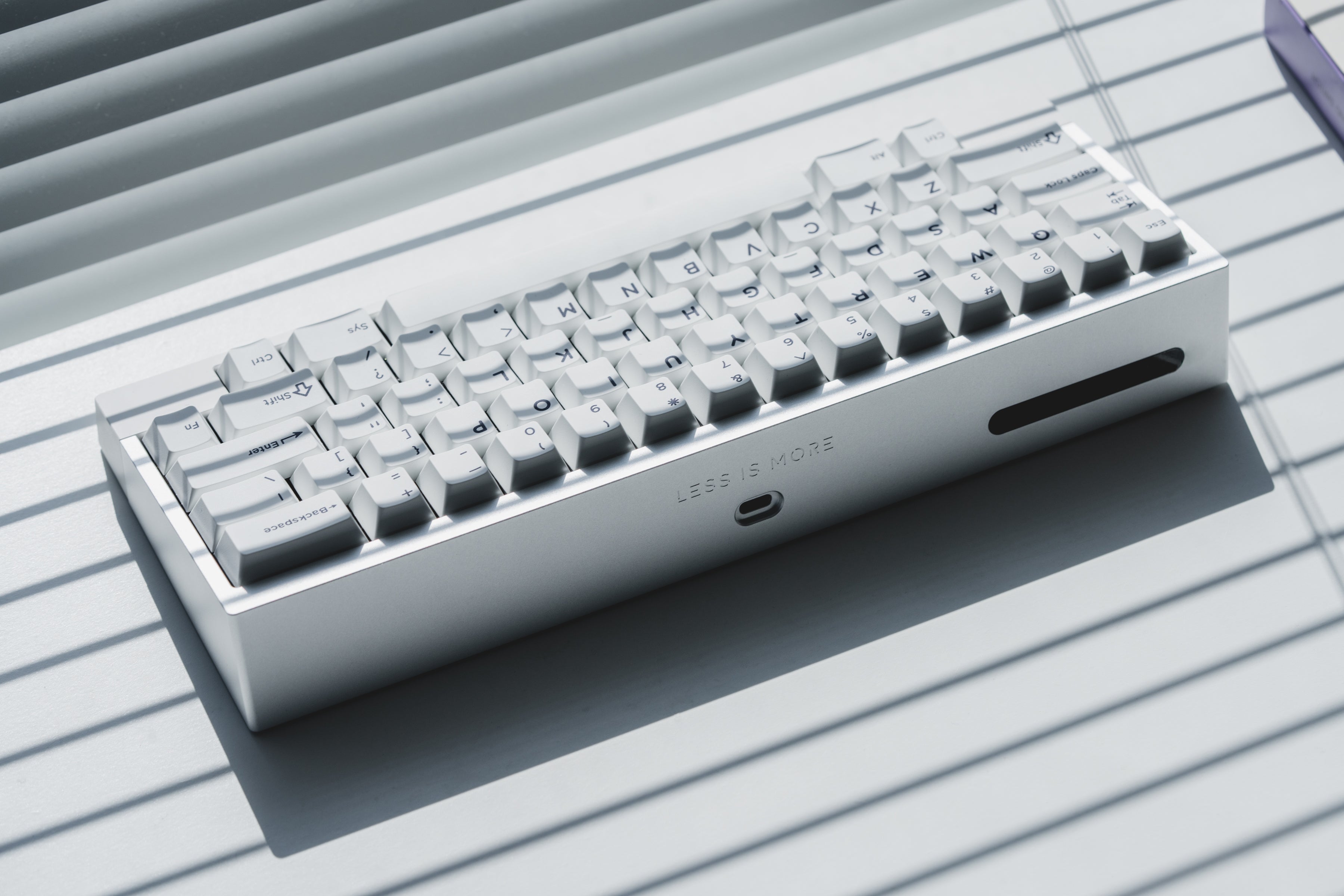 (Group Buy) AM Compact Touch R2 Keyboard Kit