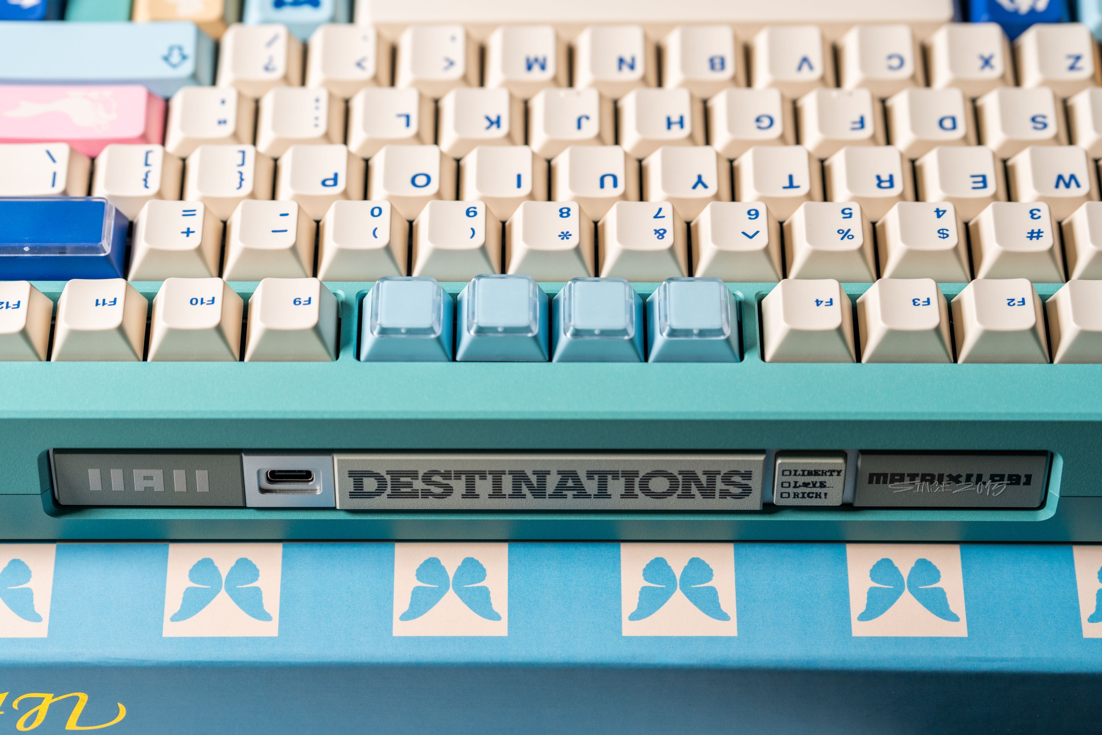 (Group Buy) Matrix MRTAXI Keyboard Kit