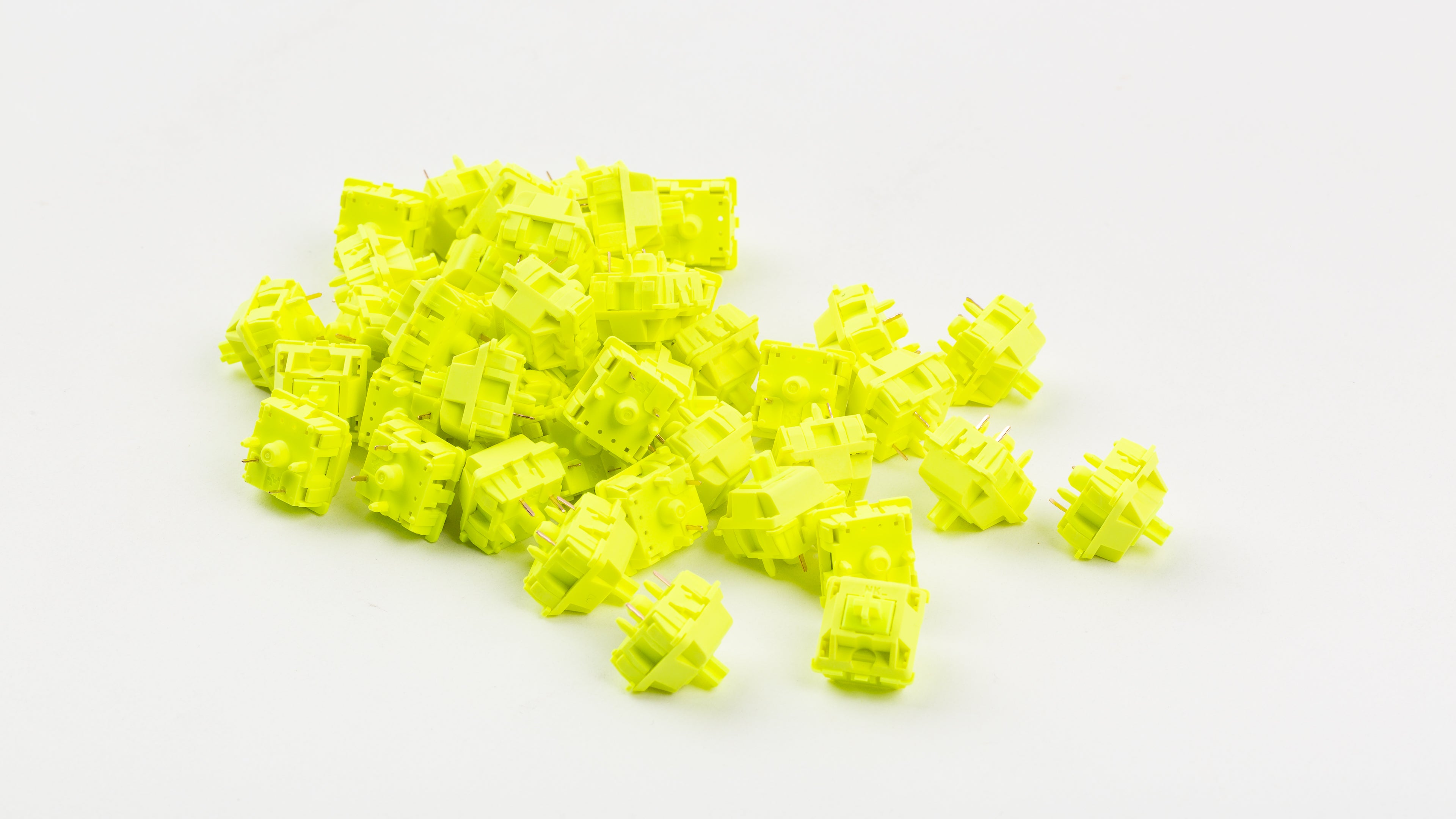 (Pre-Order) GMK CYL Hi Viz R2