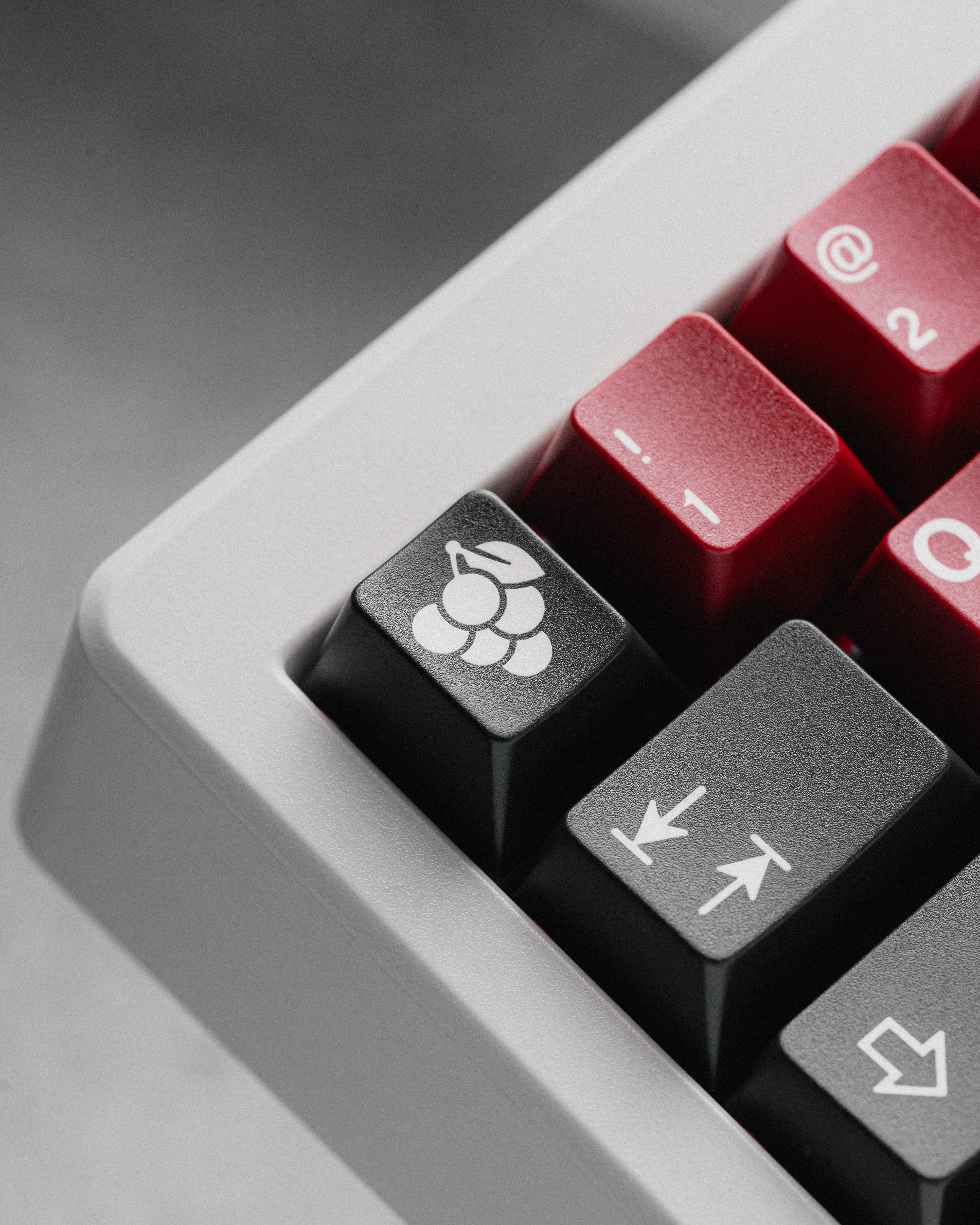 (In Stock) GMK CYL Burgundy