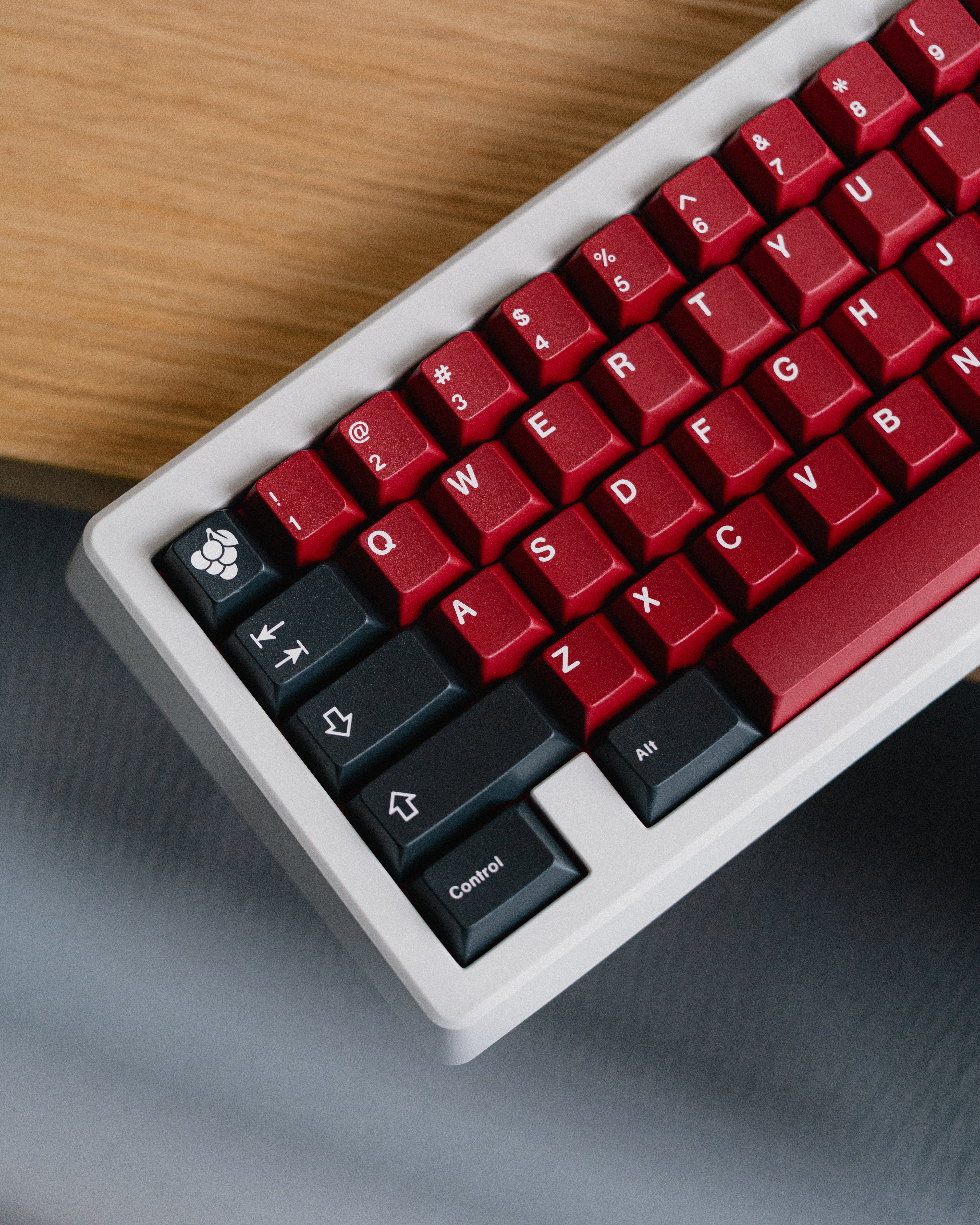 (In Stock) GMK CYL Burgundy