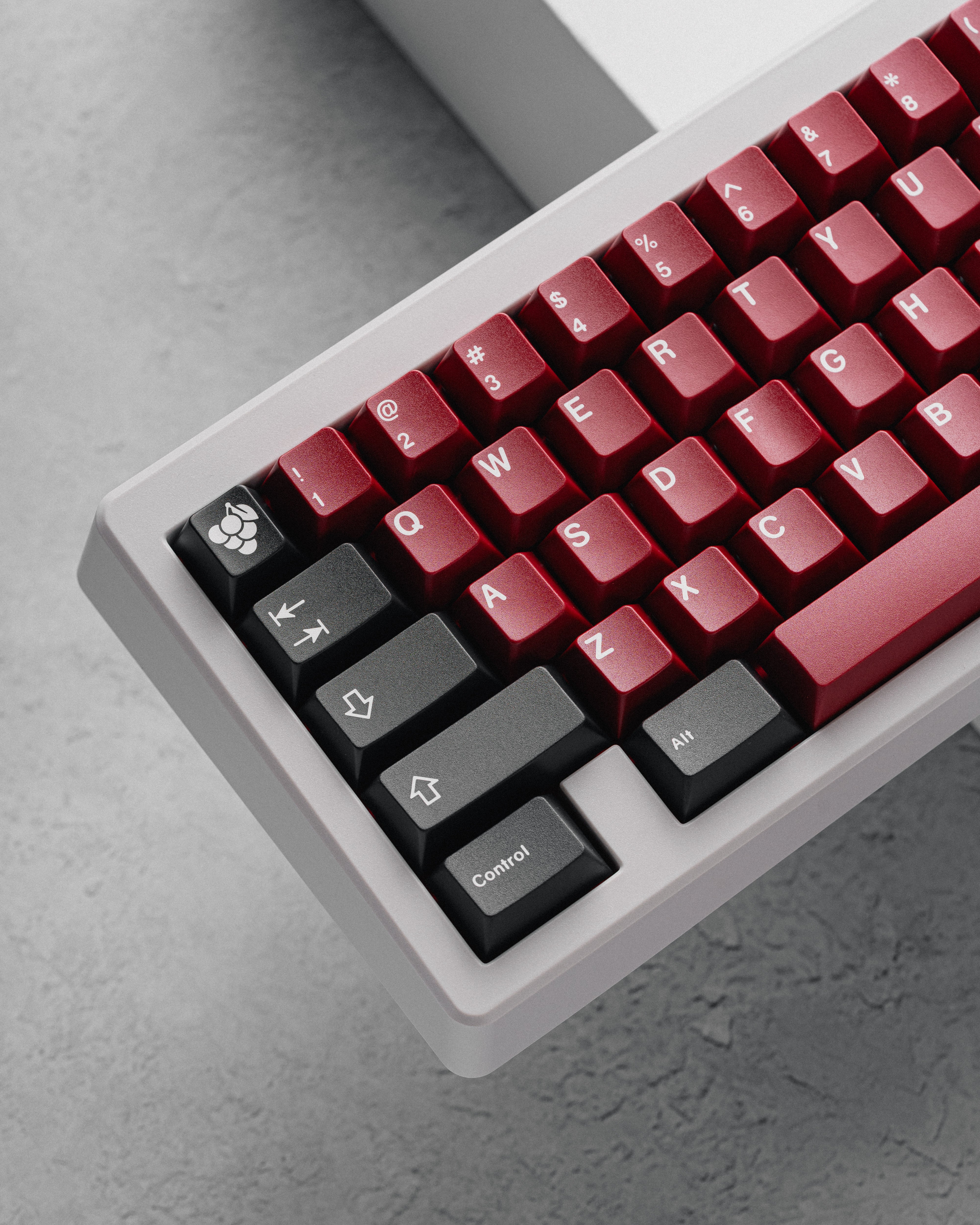 (In Stock) GMK CYL Burgundy