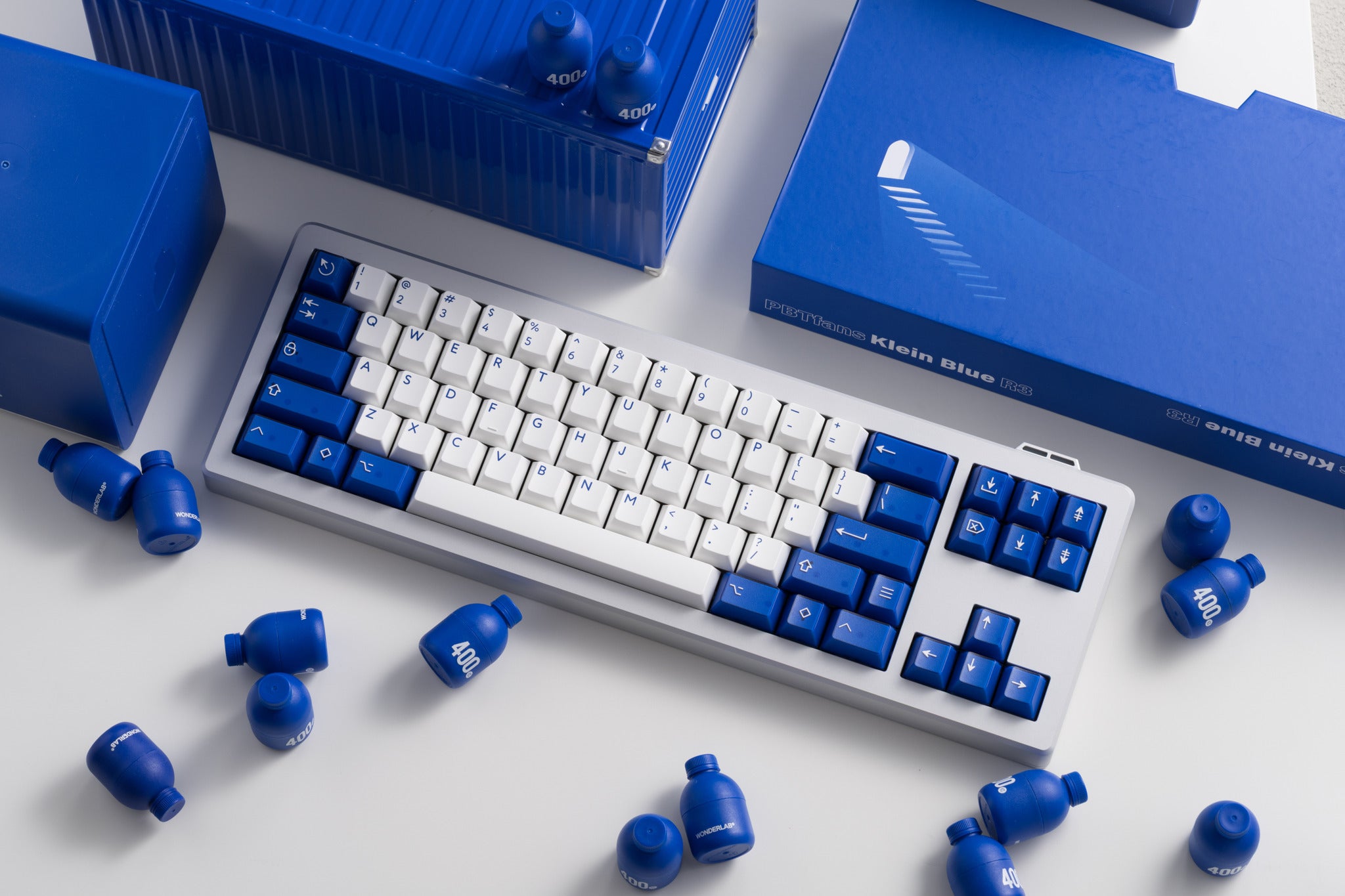 (In Stock) PBTfans Klein Blue R3