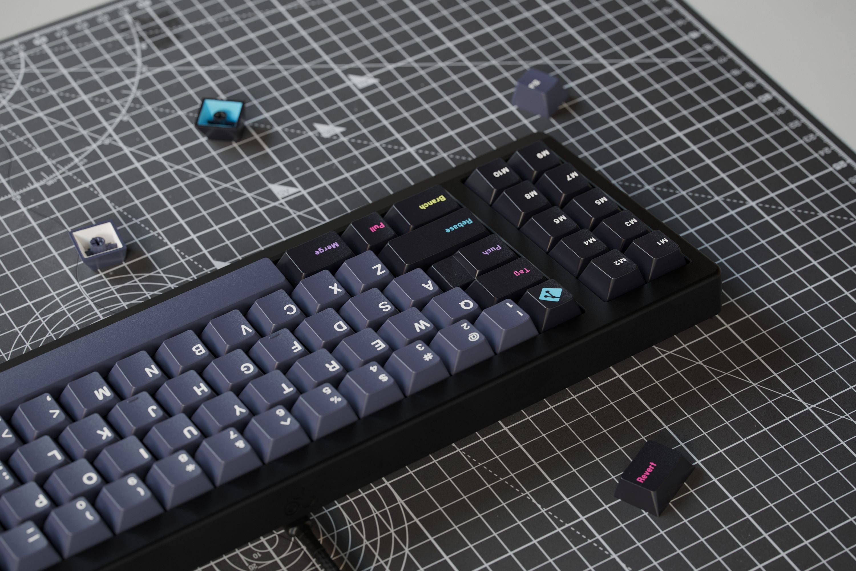 (Group Buy) GMK Dracula V2