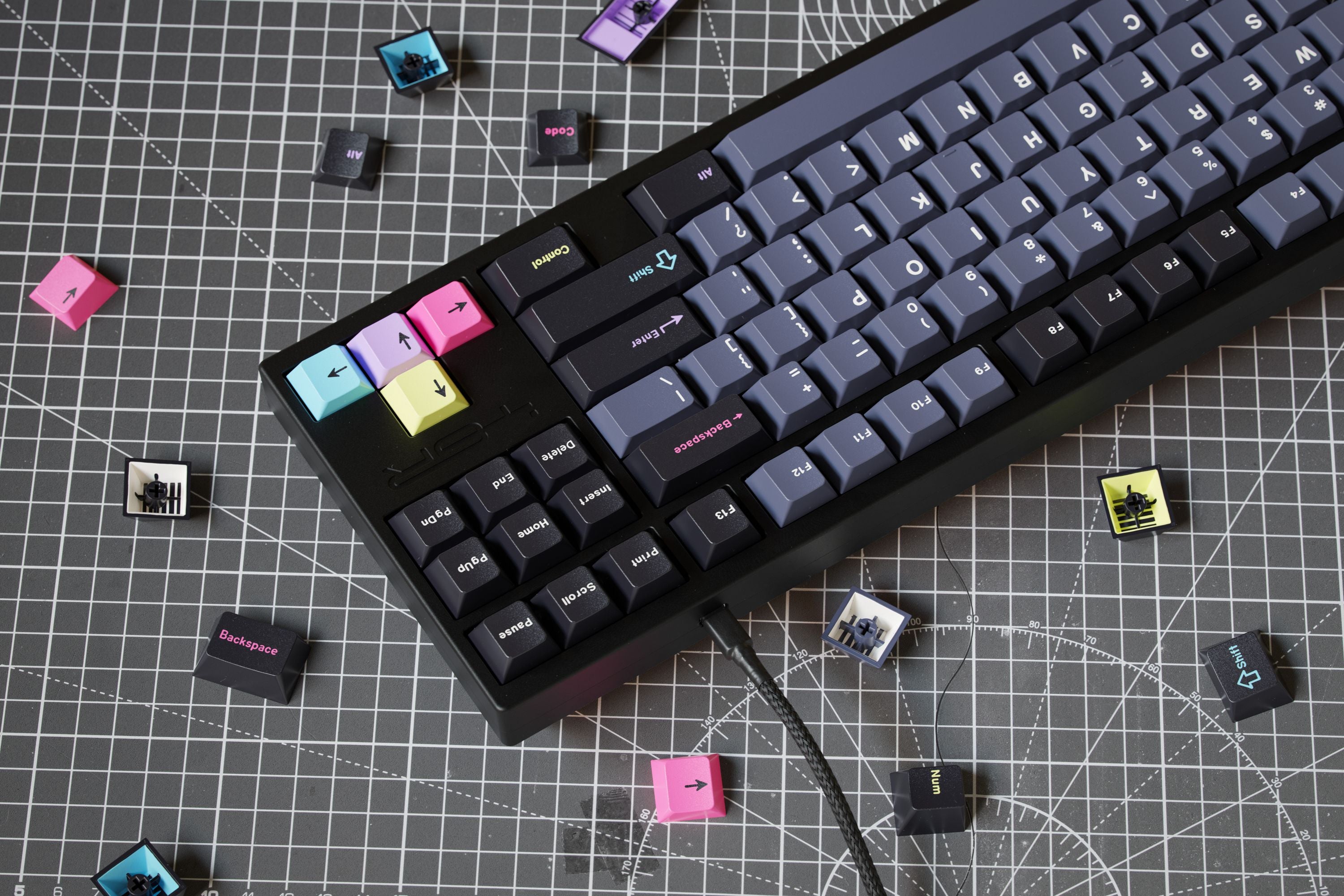 (Group Buy) GMK Dracula V2