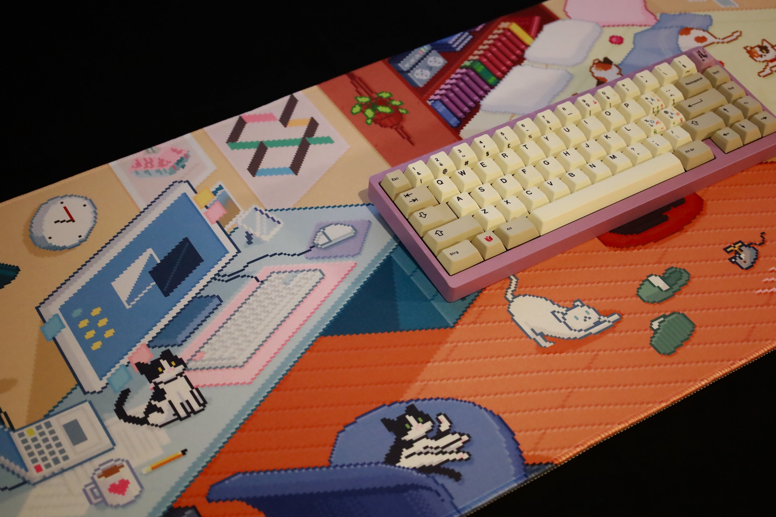 (In Stock) Dot Cat and Dot Dog Deskmats