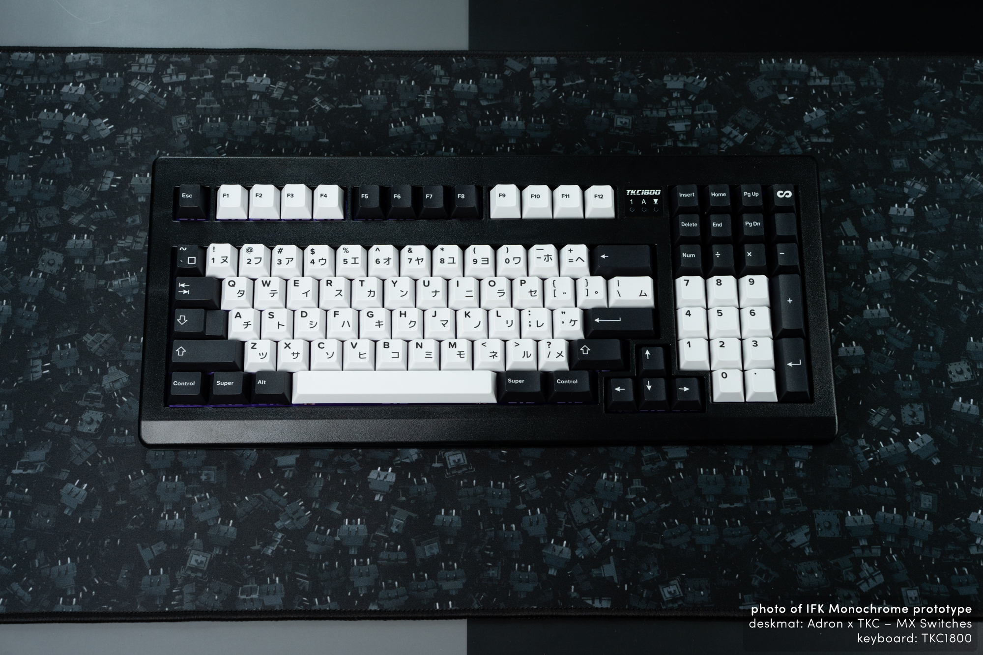 (Group Buy) Infinikey Monochrome