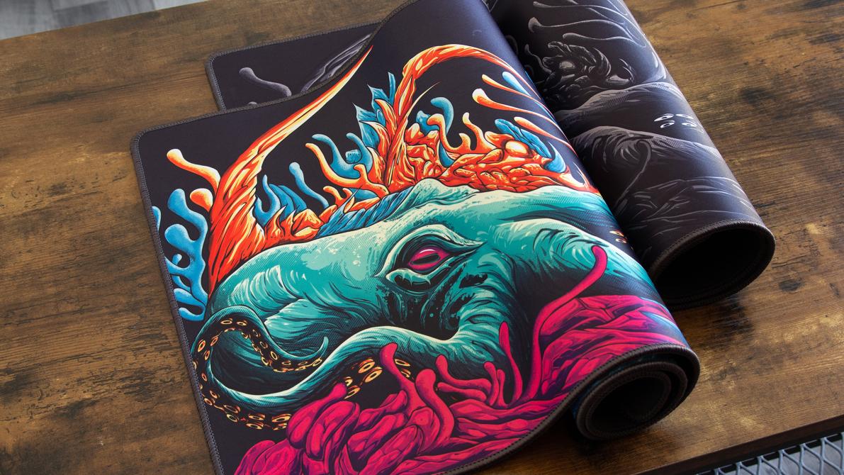 (In Stock) Kolkrabba Deskmat