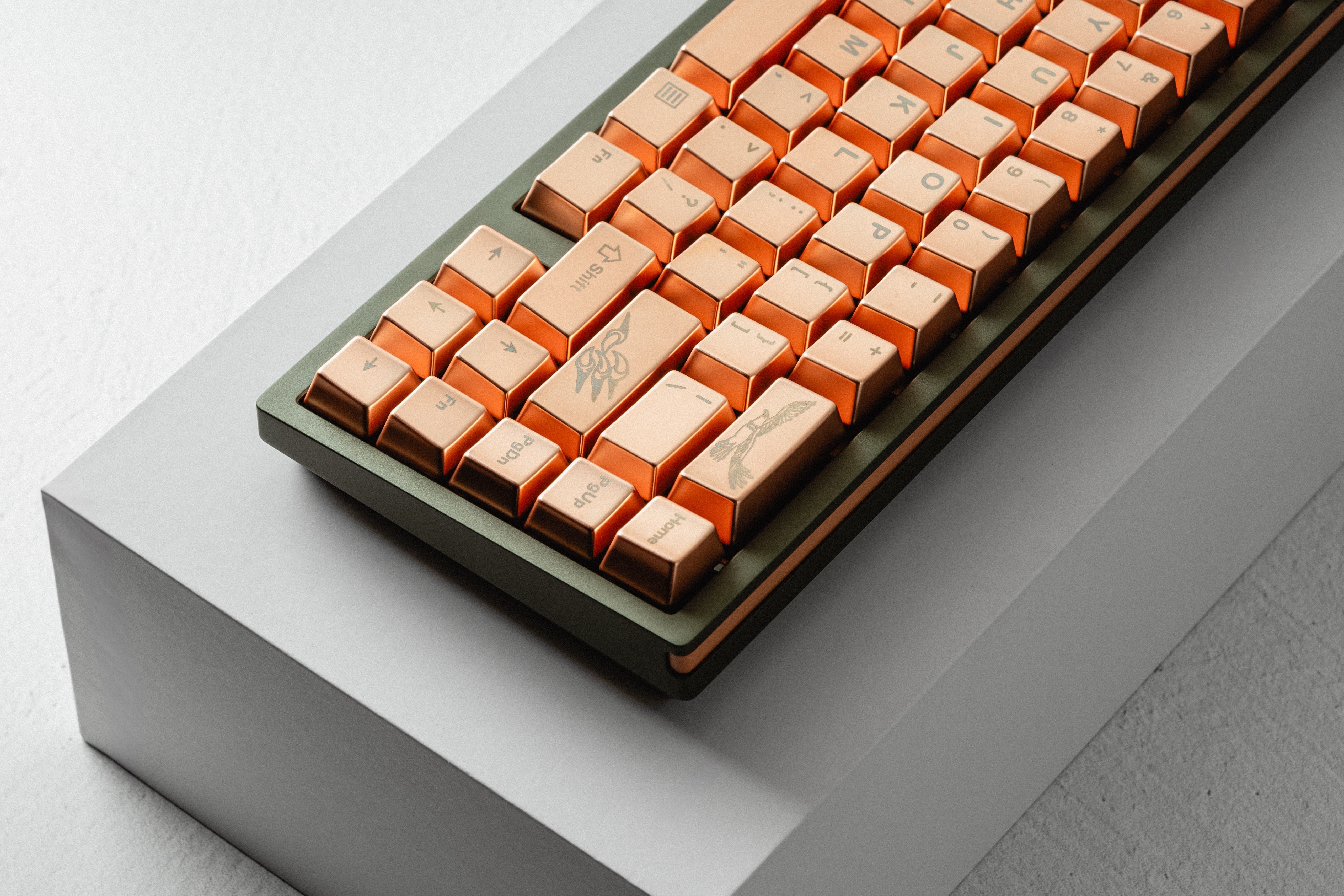 (In Stock) Awekeys Copper Eagle Full Metal Keycap Set