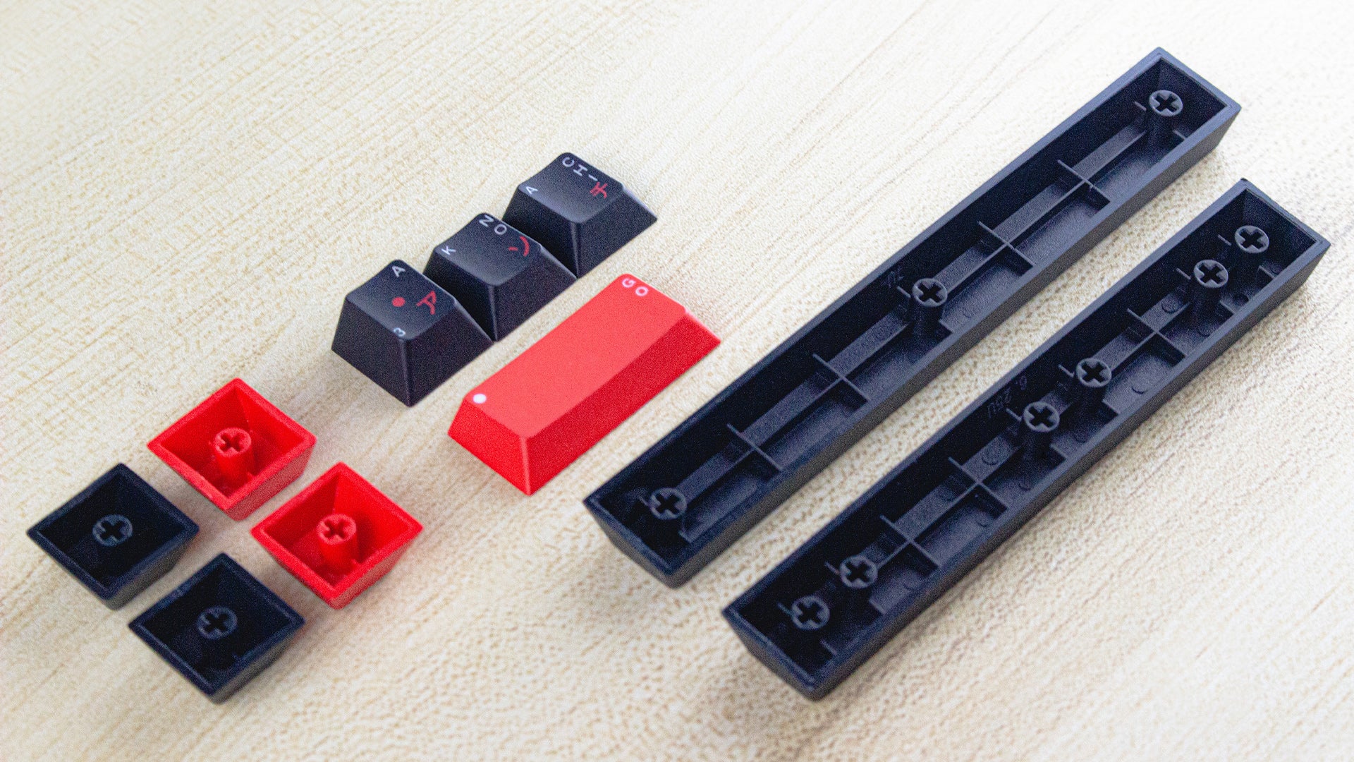 (Group Buy) WS x Jaekeyed (赤灰色) Aka Haiiro Keycap Set