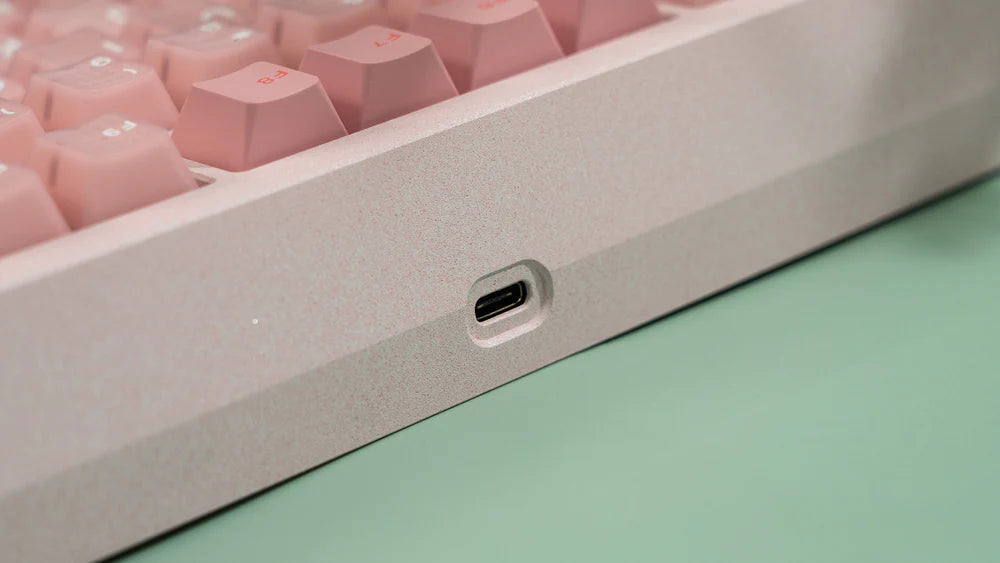
                  
                    (Group Buy) Zoom75 EE Barebone Keyboard Kit Nov
                  
                