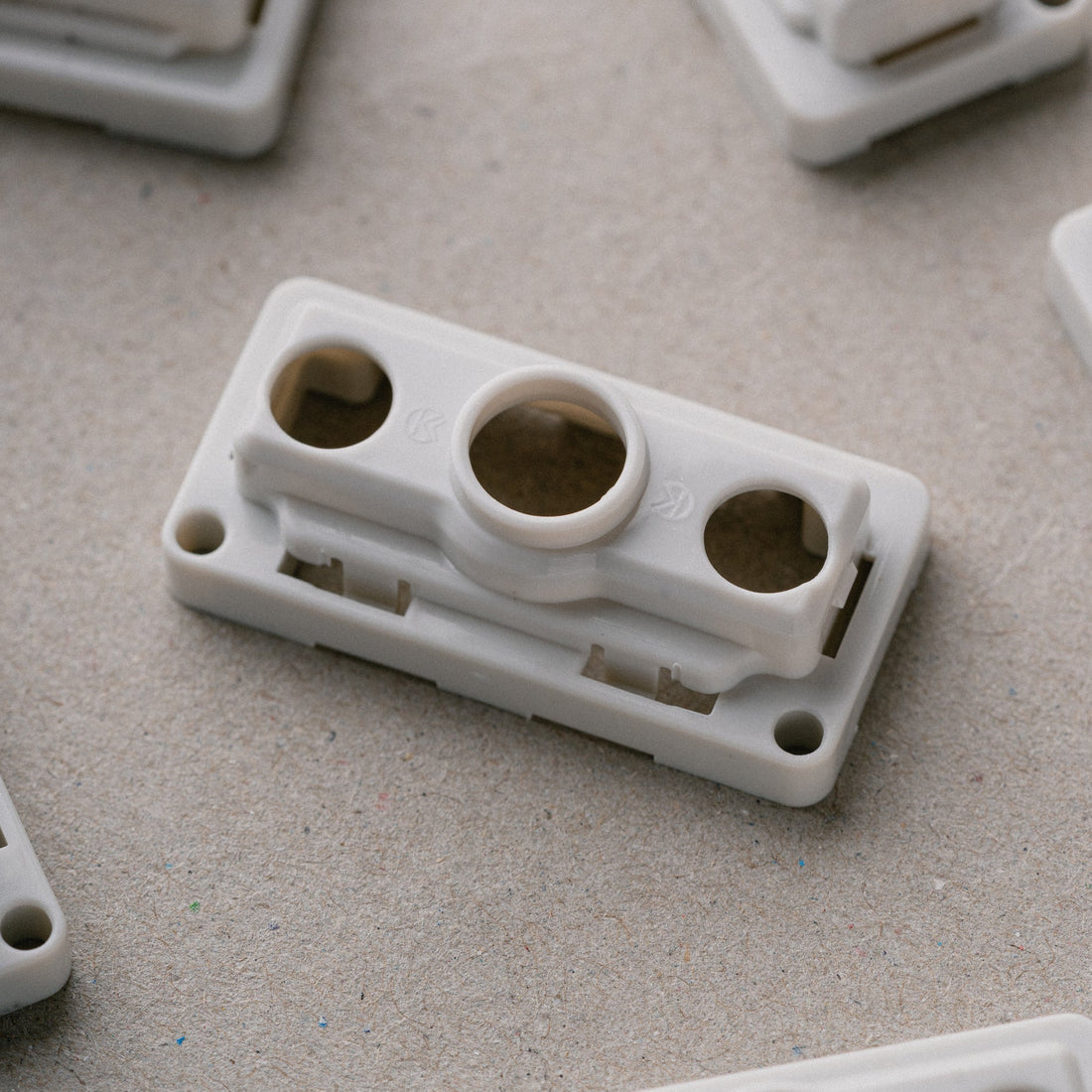 (In Stock) DynaCap™ 2u Housings