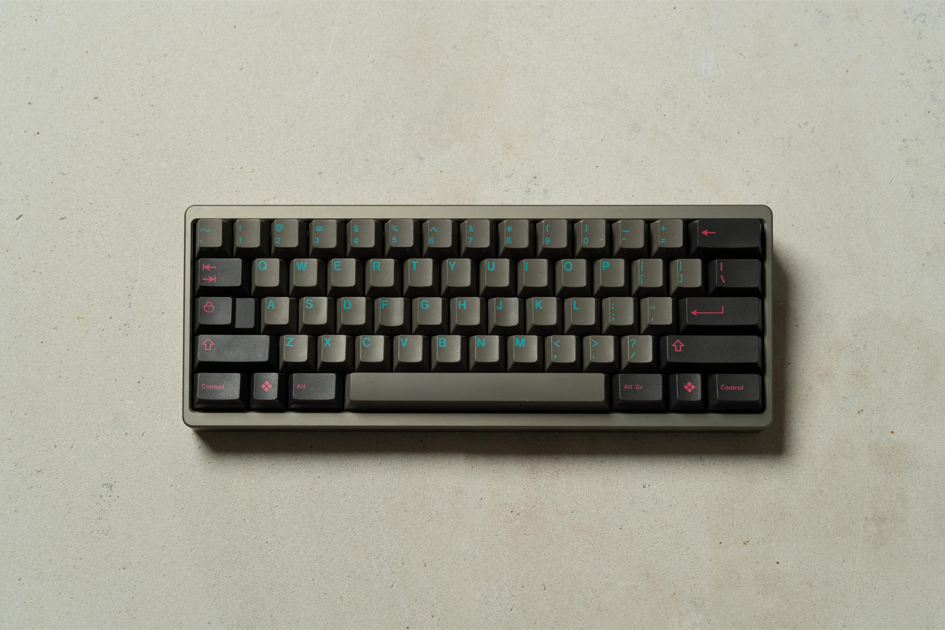 (Group Buy) Stinga60 Keyboard Kit