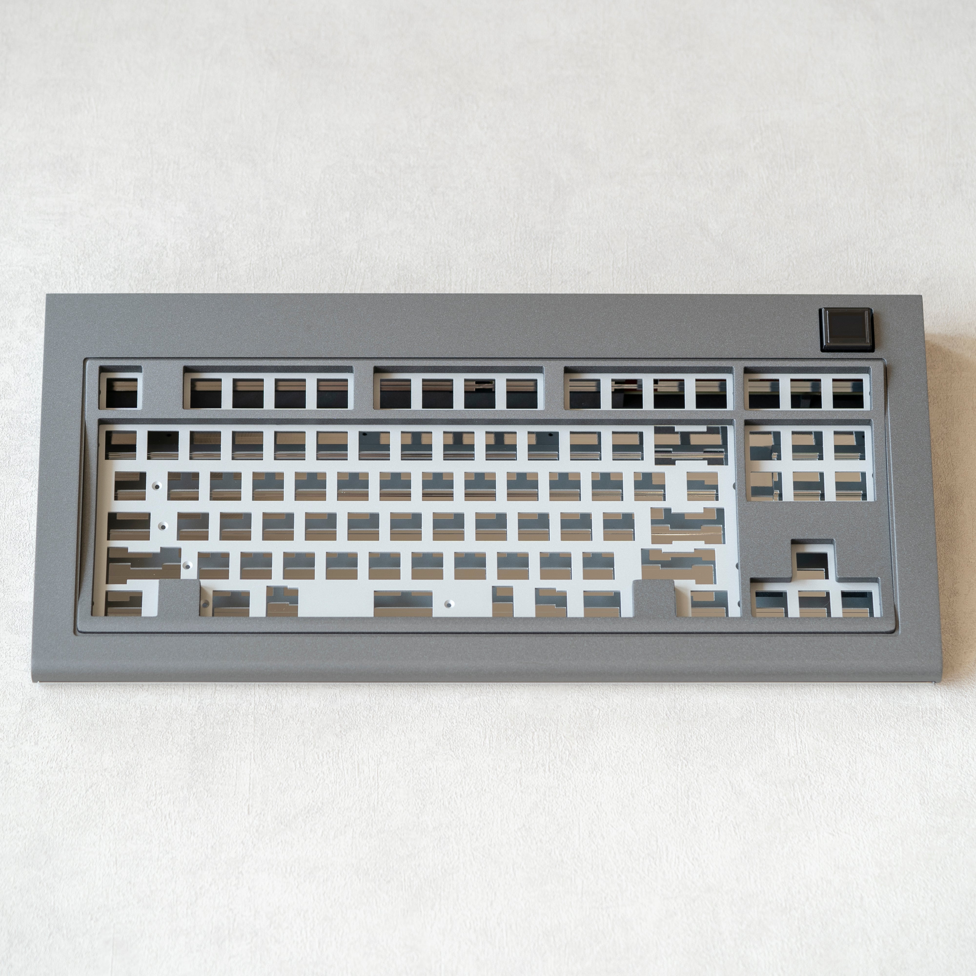 (Group Buy) Model OLED Keyboard Kit