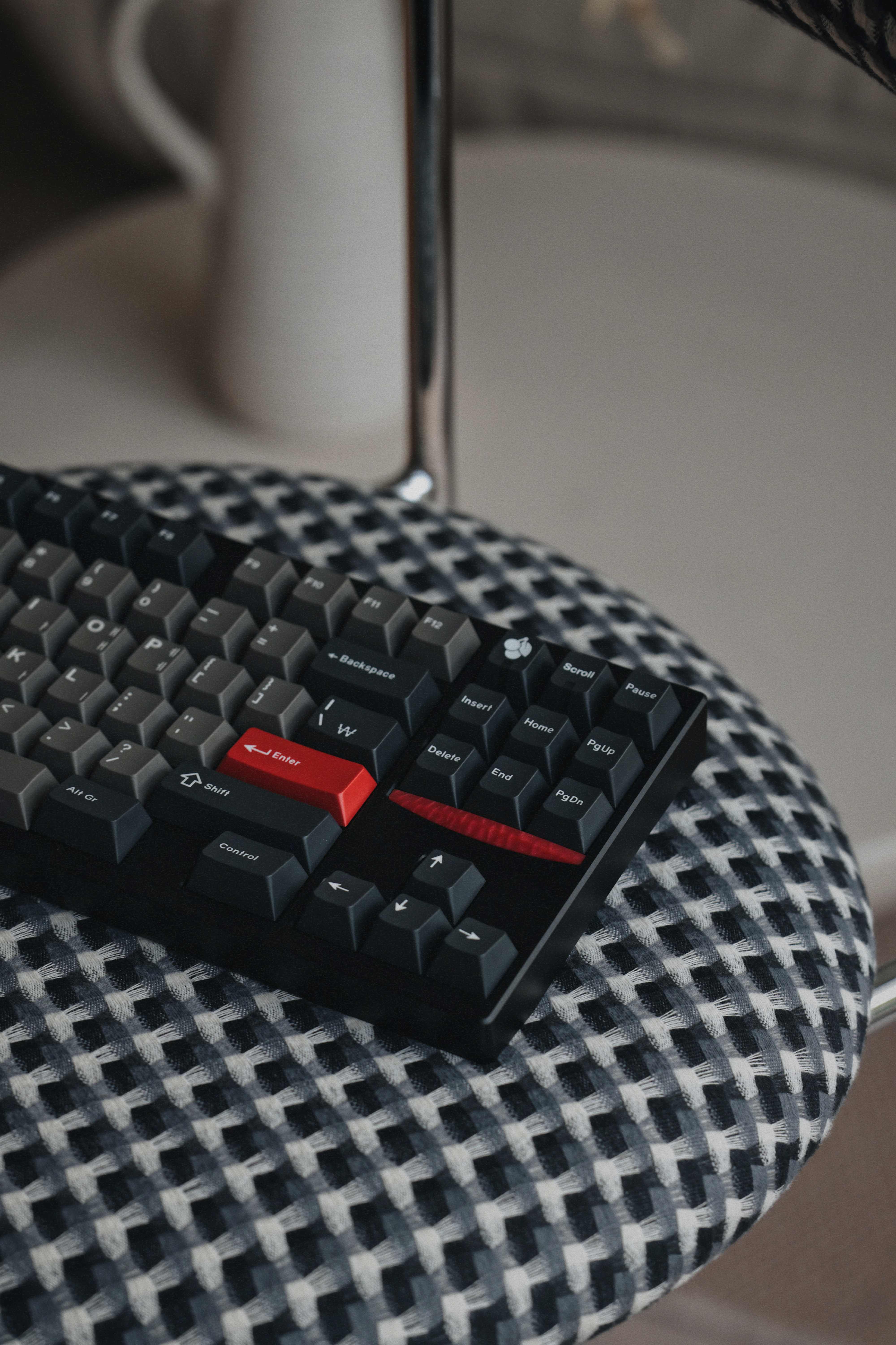 (Group Buy) Sensy Seal80 Keyboard Kit - DCS Dolch Special Edition