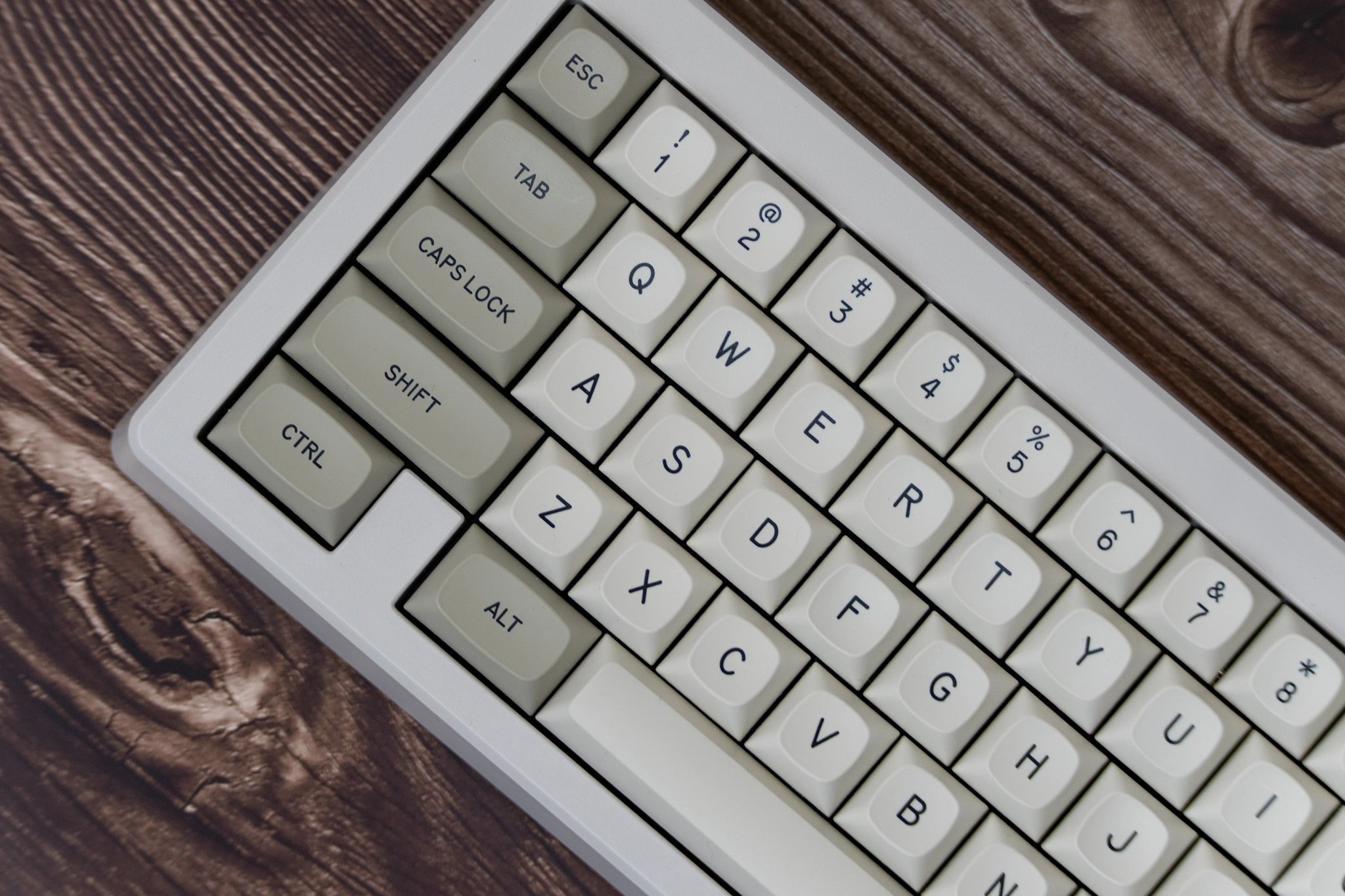 (In Stock) GMK MTNU Classic Beige