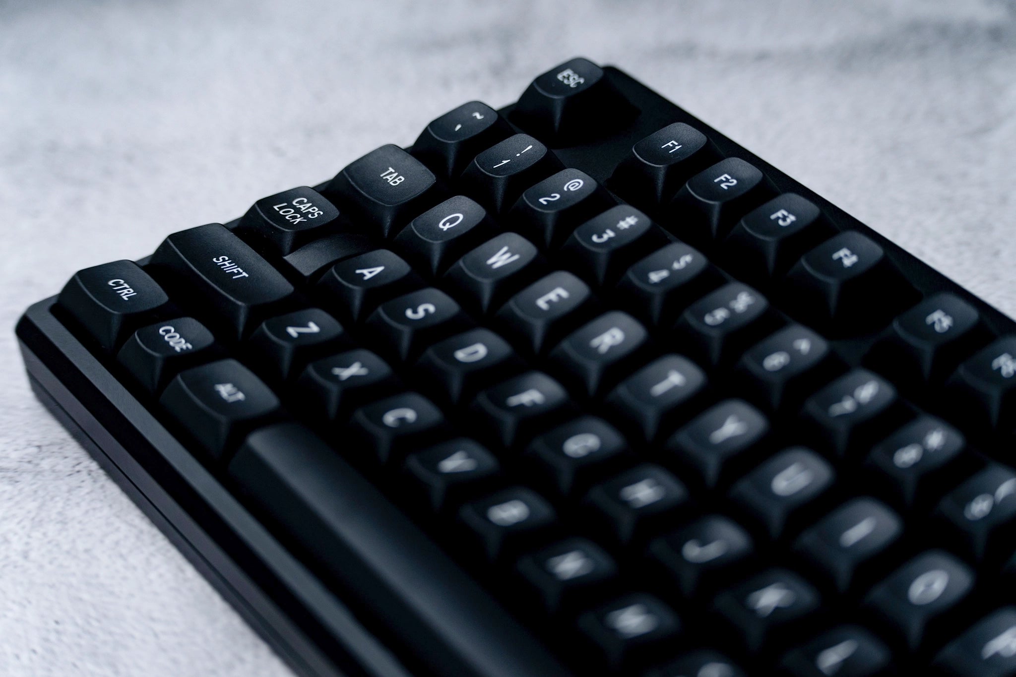 (In Stock) GMK MTNU White on Black