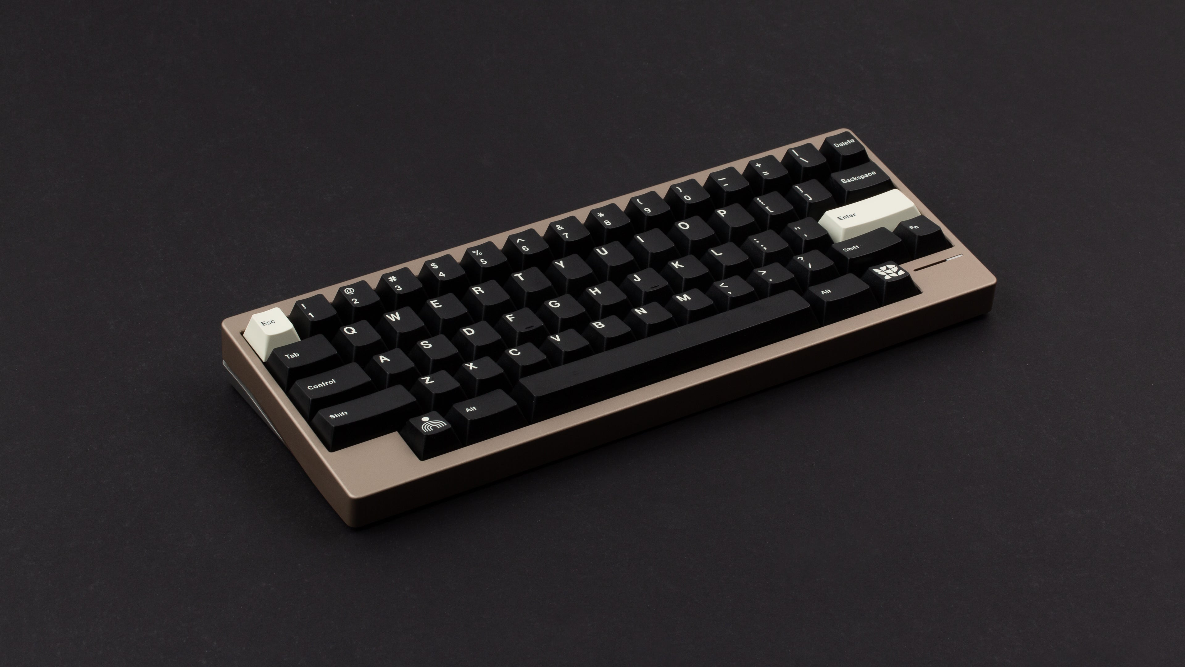 (Group Buy) GMK CYL Noire (Small Batch)