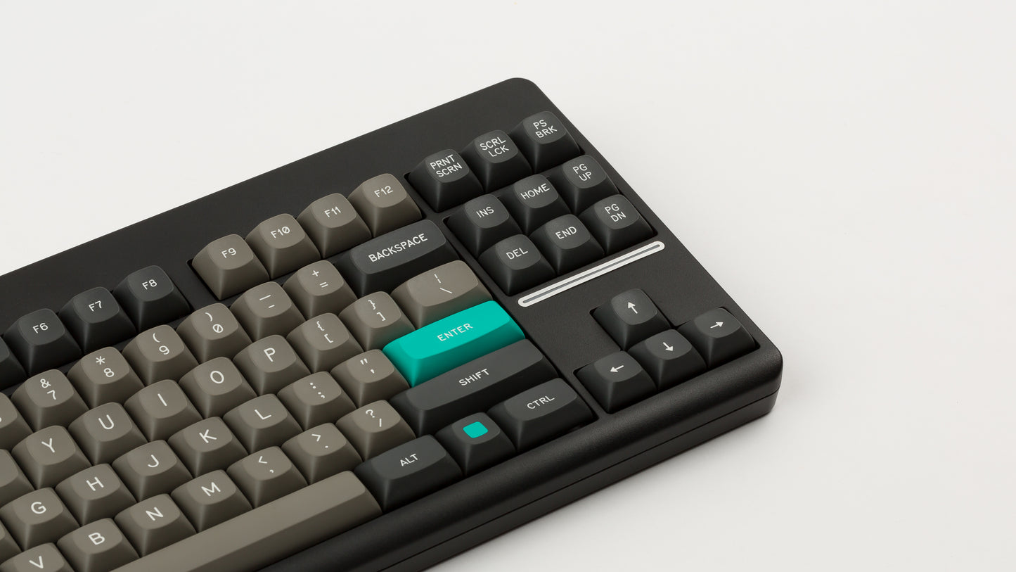 
                  
                    (In Stock) GMK MTNU Dolch
                  
                