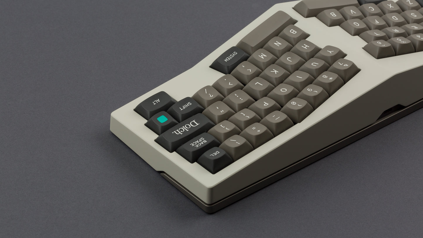 
                  
                    (In Stock) GMK MTNU Dolch
                  
                