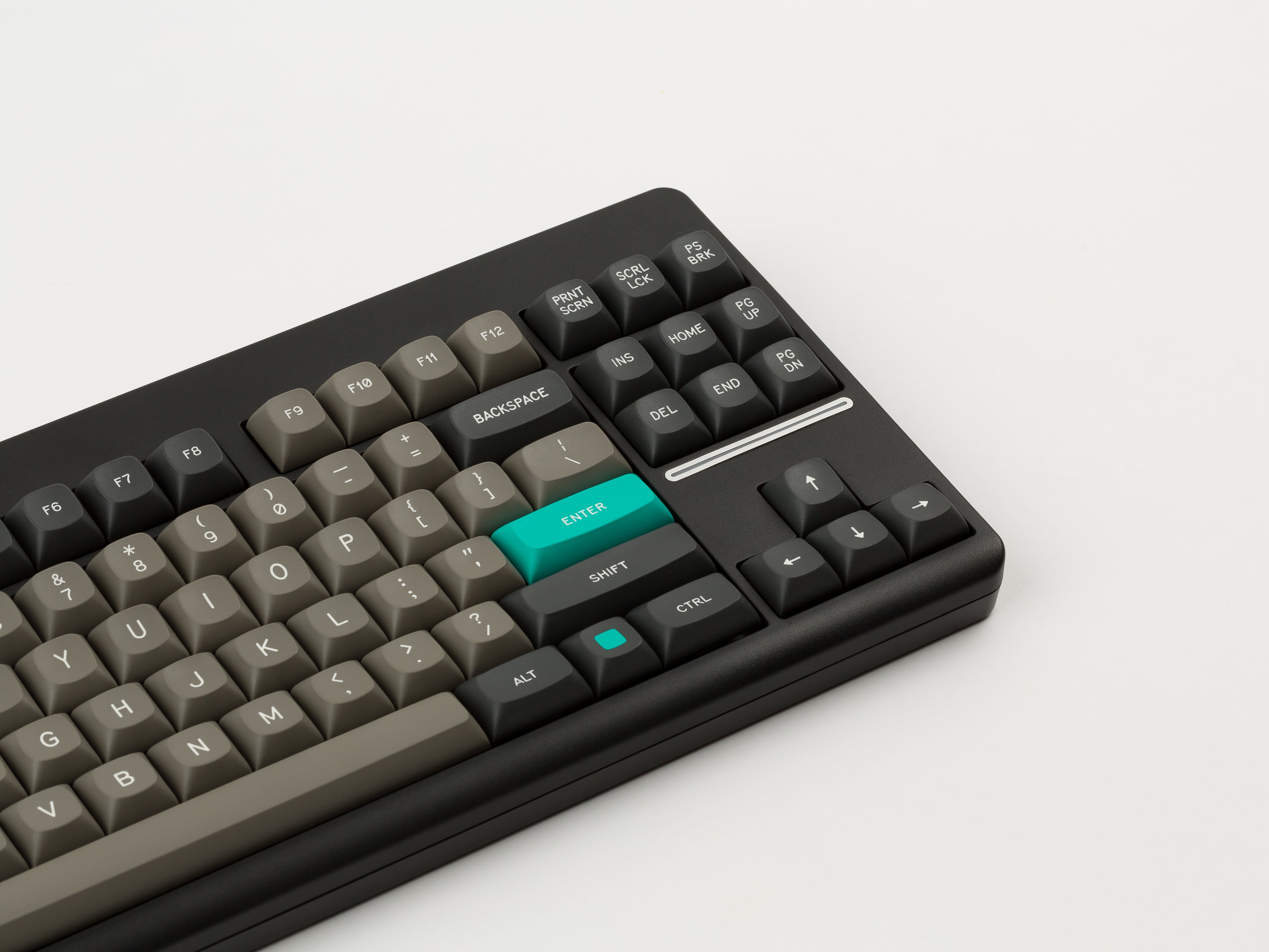 (In Stock) GMK MTNU Dolch