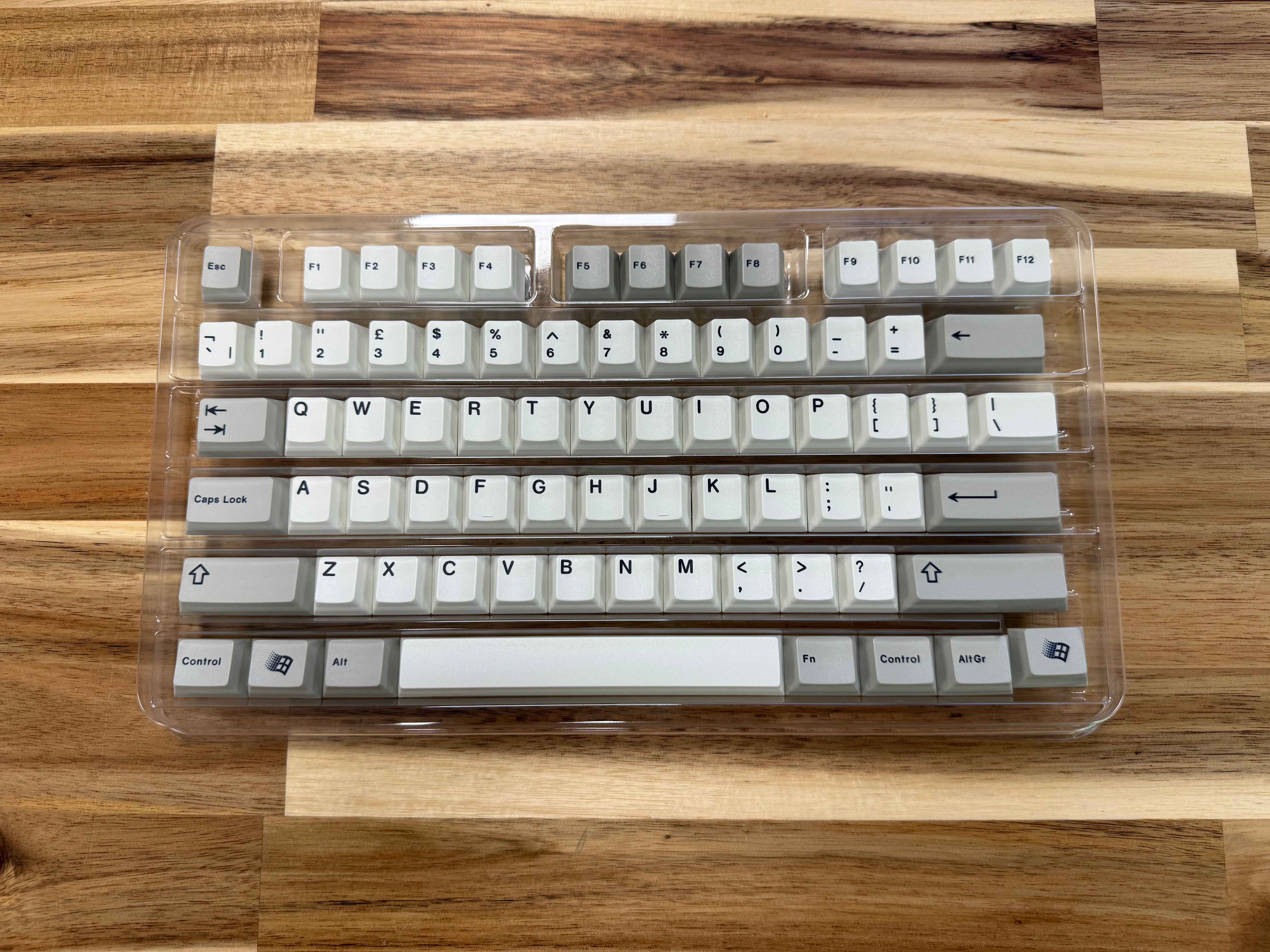 (In Stock) J-OG PBT Keycap Set