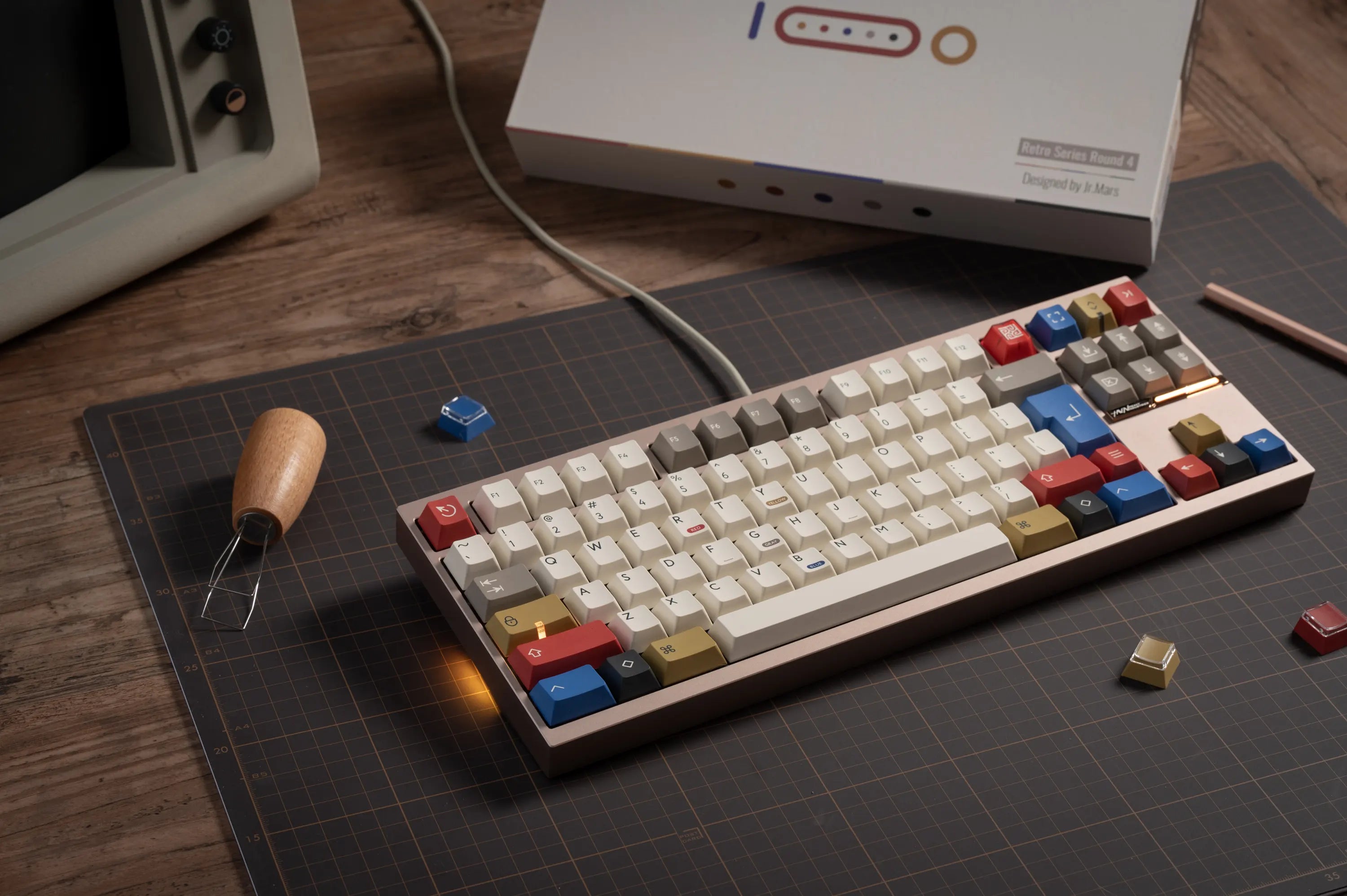 (In Stock) PBTFans Retro 100  Keycap Set