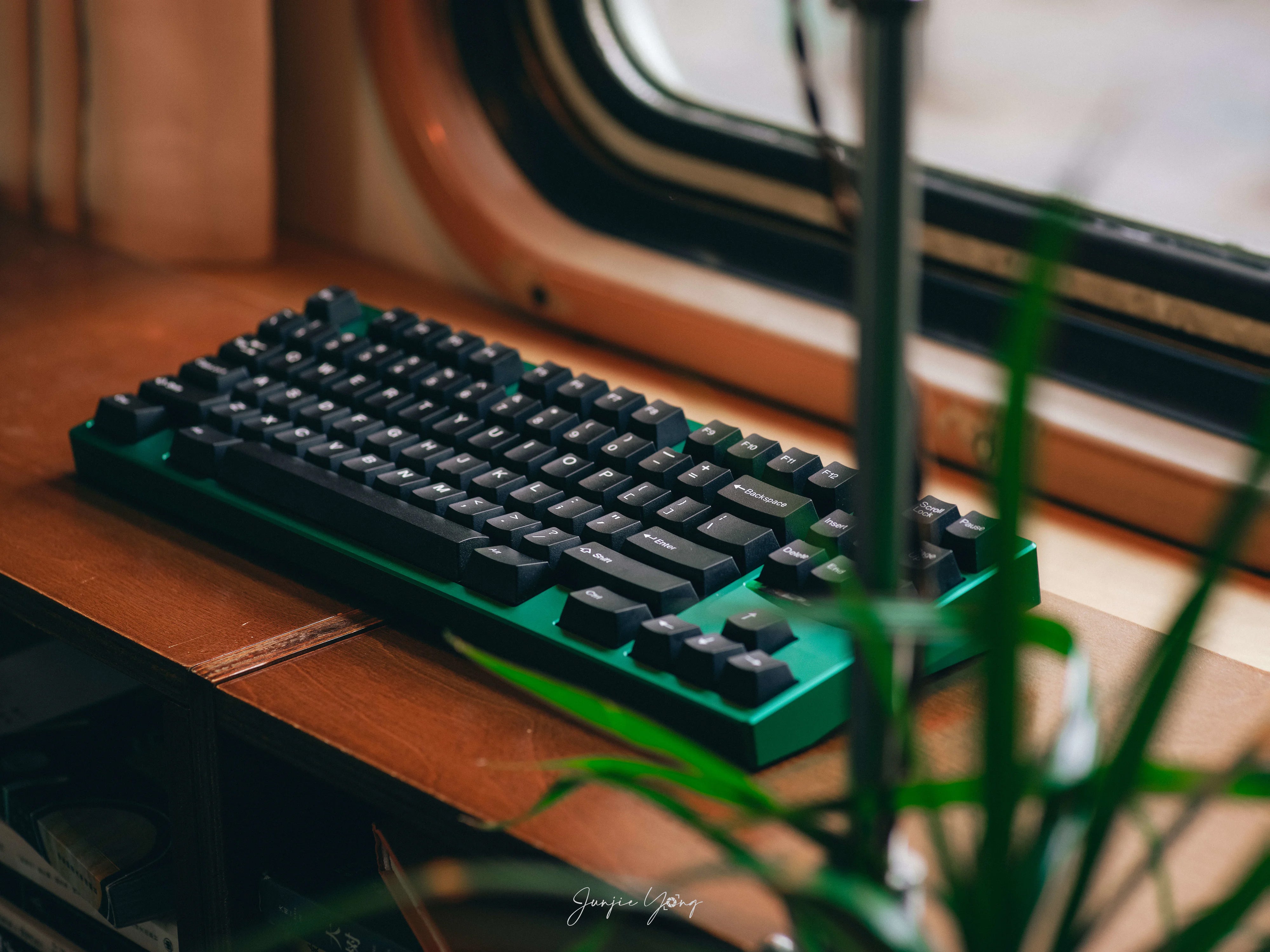 (Coming Soon) Seal TKL Keyboard Kit