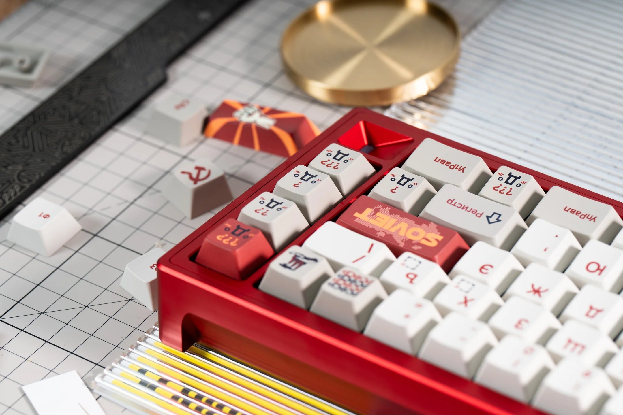 (Group Buy) Equilibrium Keyboard Kit