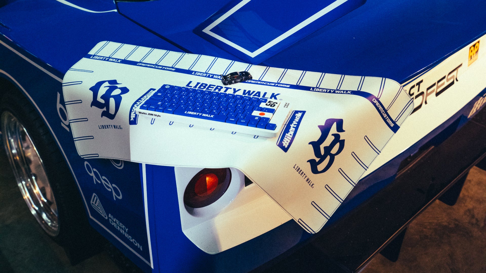 (Pre Order) Liberty Walk x Original Konbini Keyboard & Deskpad Bundle
