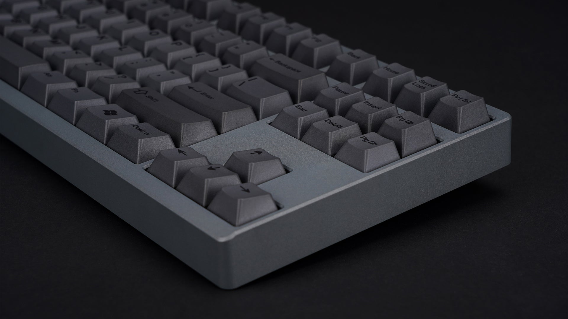 (Group Buy) ZOOM TKL ESSENTIAL EDITION - Cool Grey