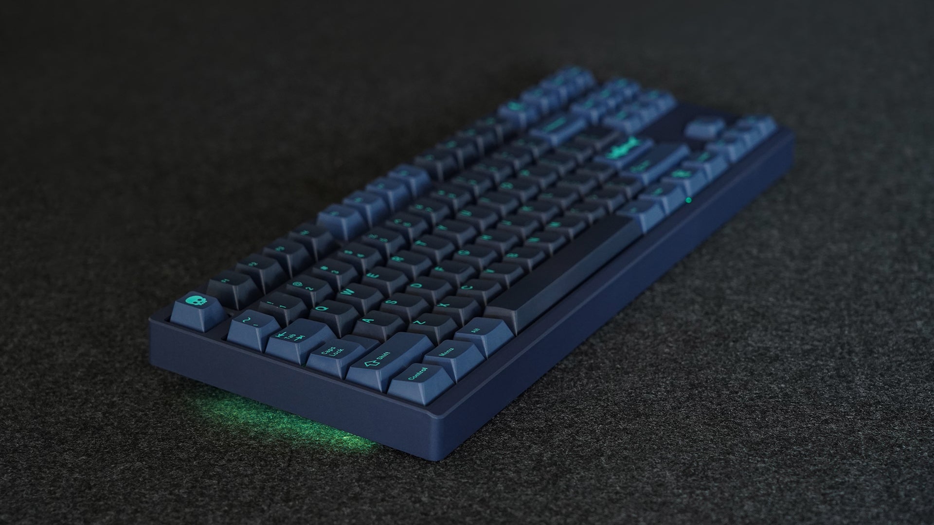 (Group Buy) ZOOM TKL ESSENTIAL EDITION - Navy