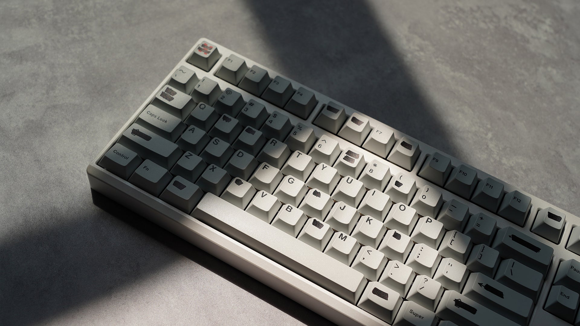 (Group Buy) ZOOM TKL ESSENTIAL EDITION - White