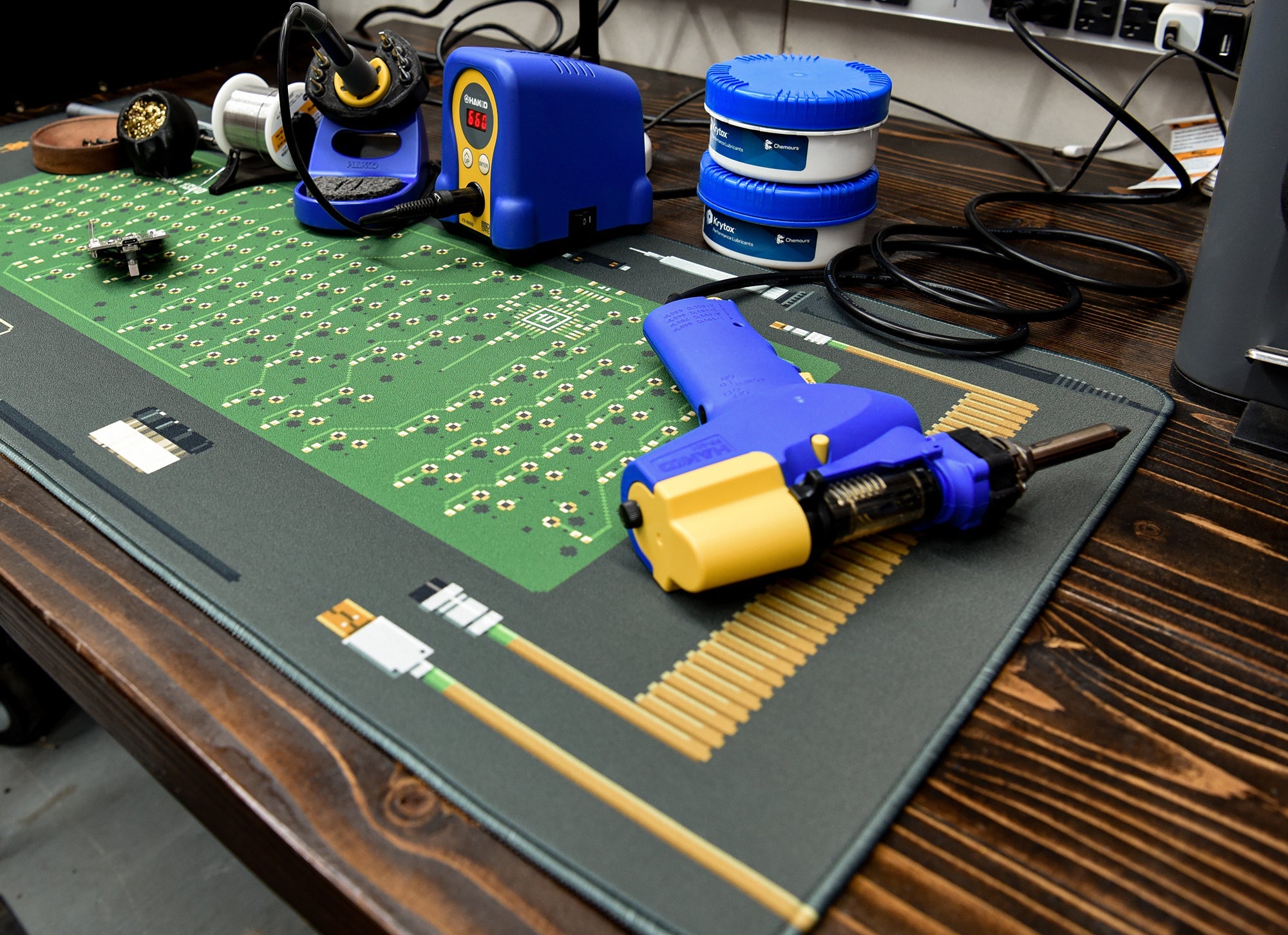 (In Stock) 32Bit Build Deskmats