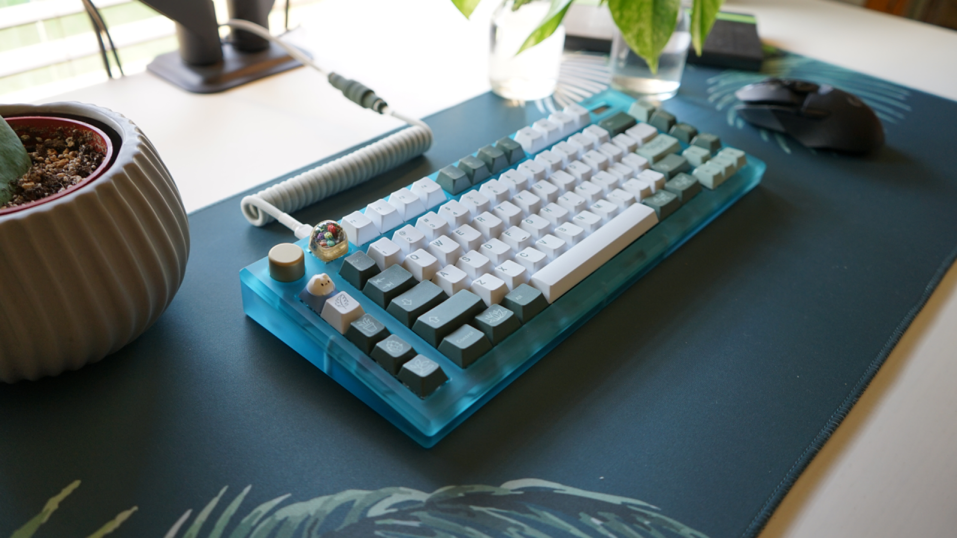 (Group Buy) KL90 Polycarbonate Keyboard Kit