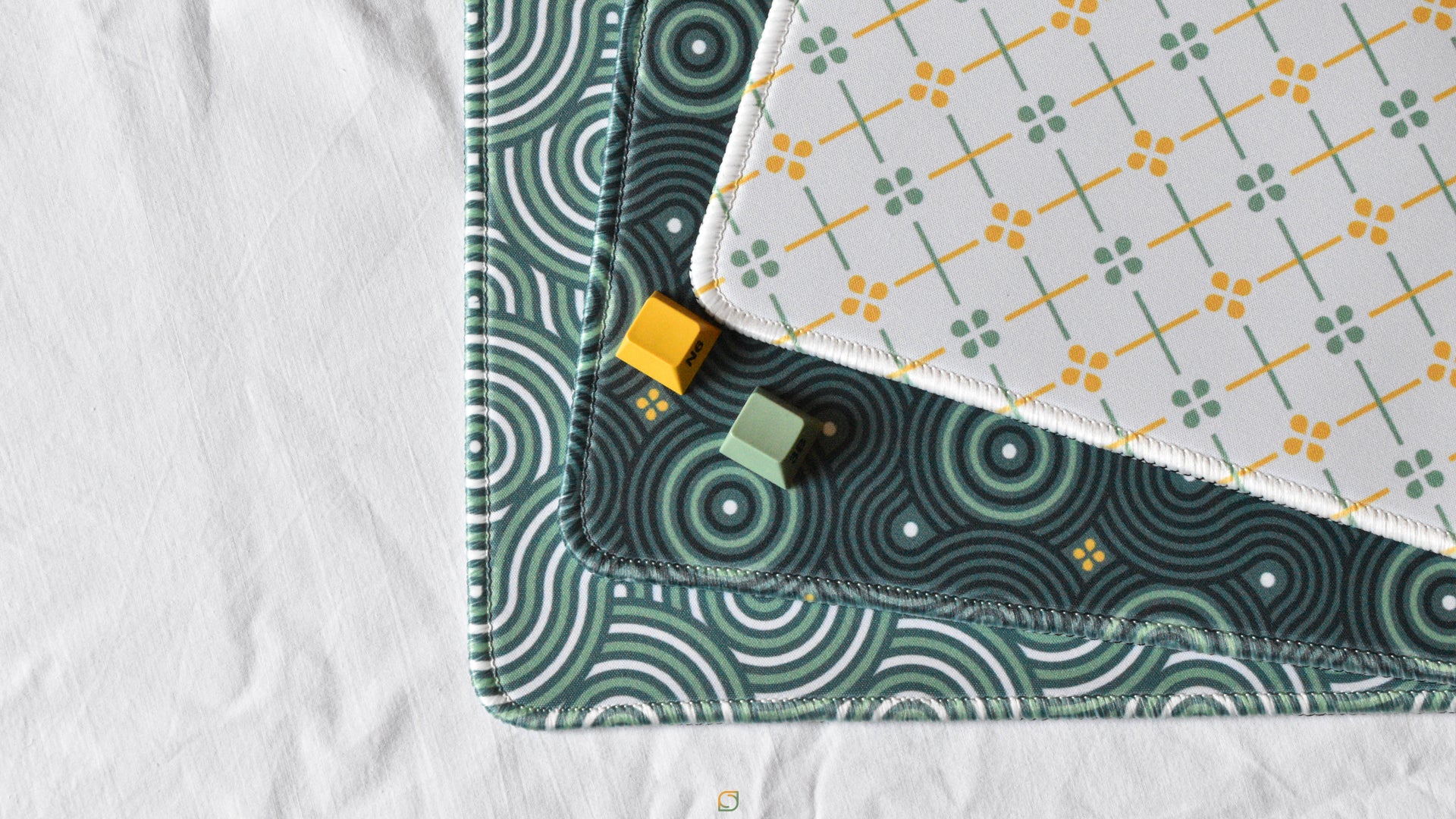 (In Stock) GMK Dandy Deskmats