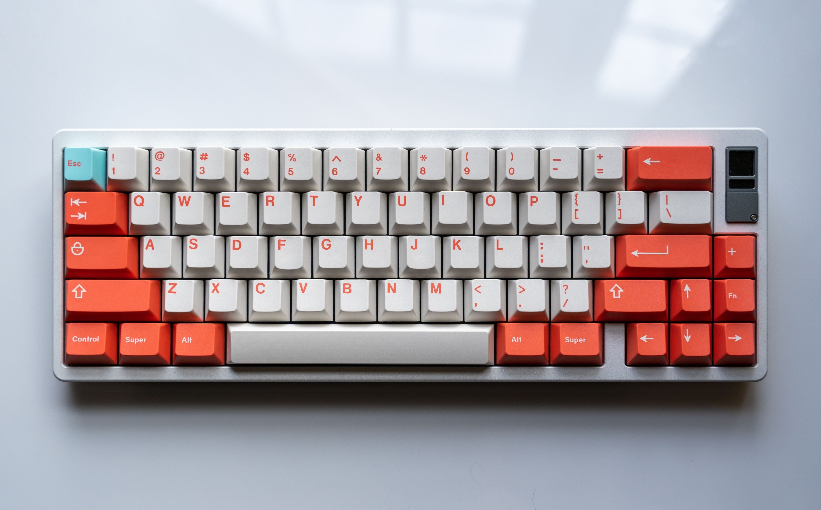 (Group Buy) GMK Coral R2