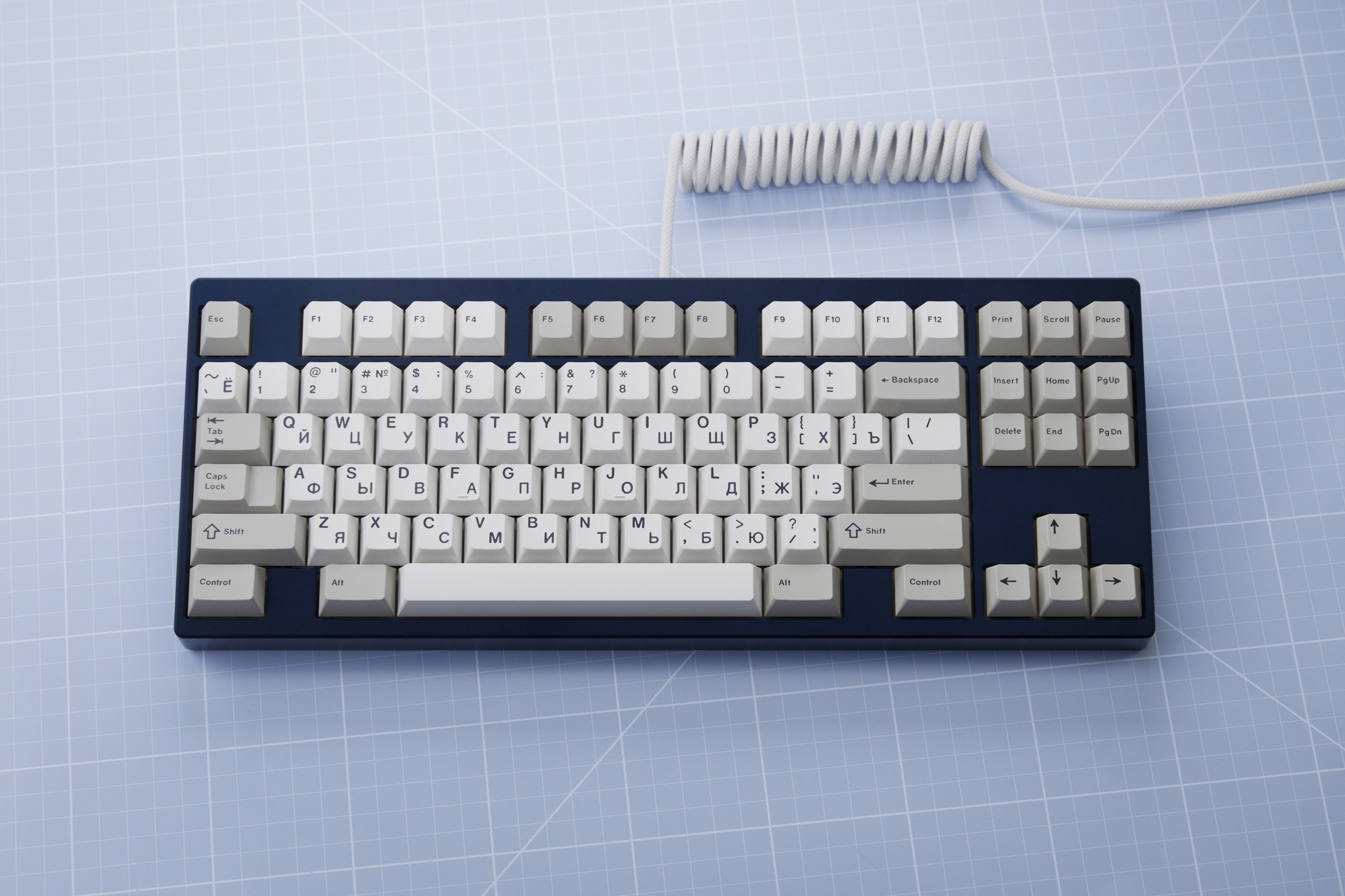(Group Buy) GMK Cyrillic Beige/WoB