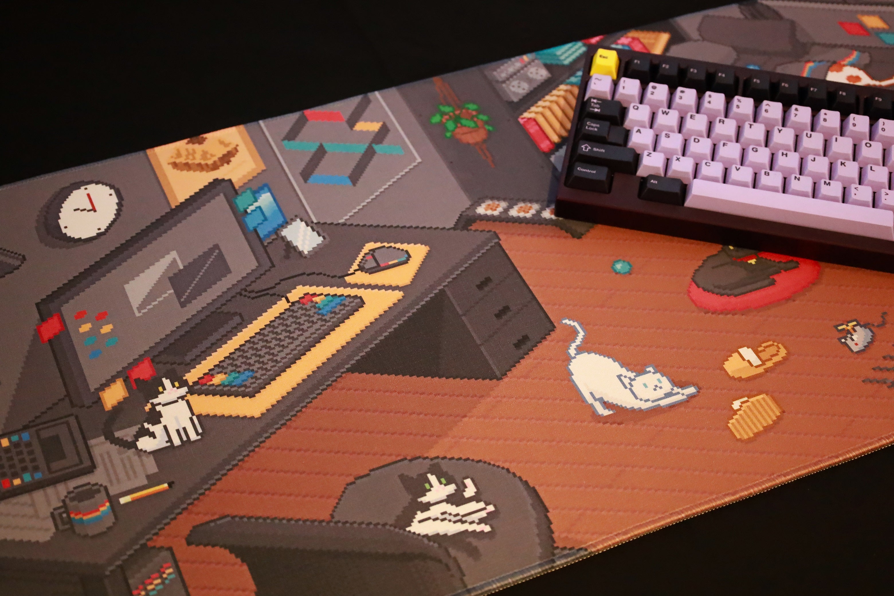 (In Stock) Dot Cat and Dot Dog Deskmats