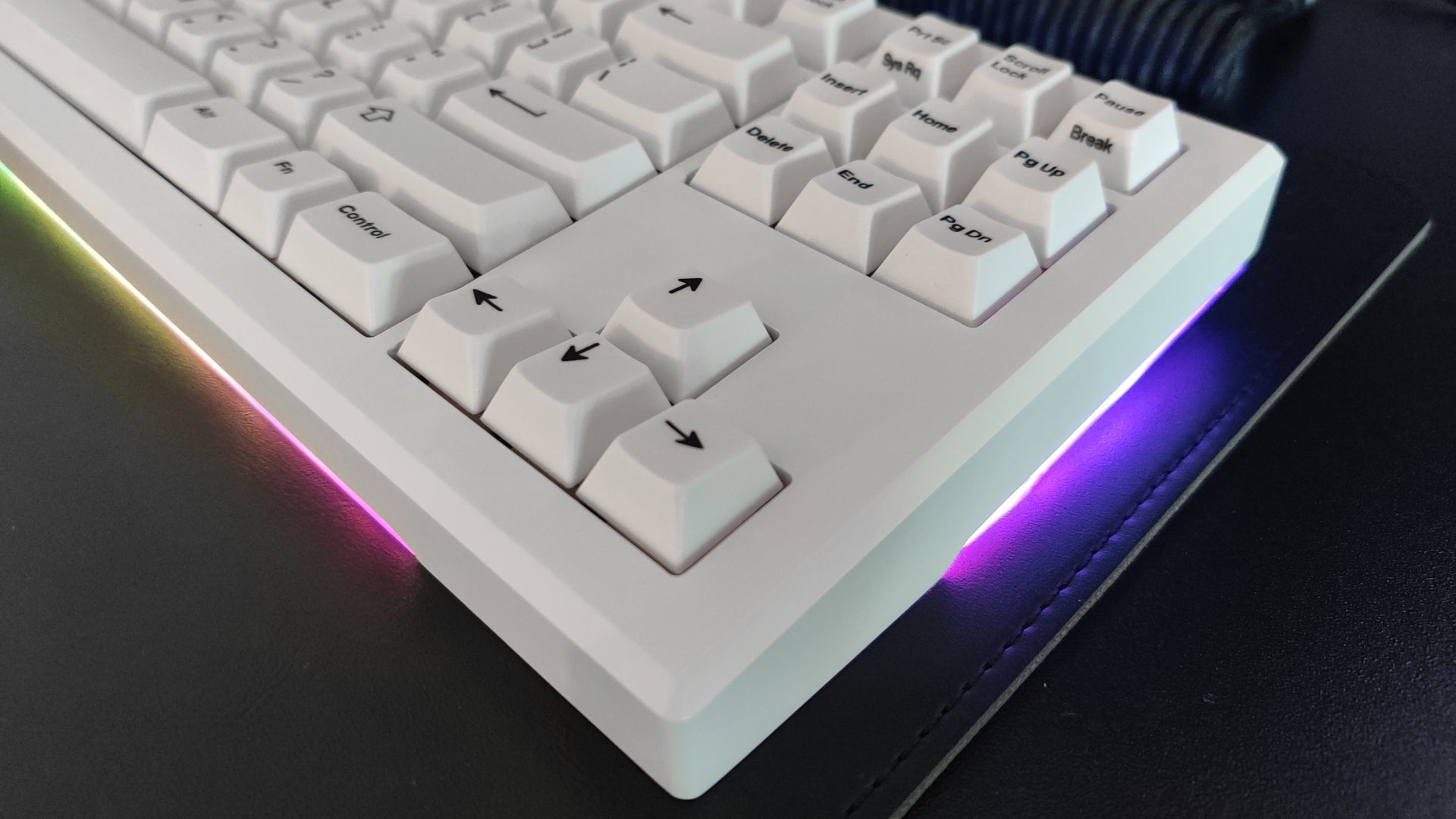 (Group Buy) Bulwark TKL Keyboard Kit