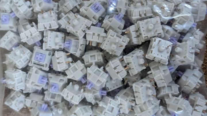 (In Stock) Lilac Linear Switches (10 Pack)